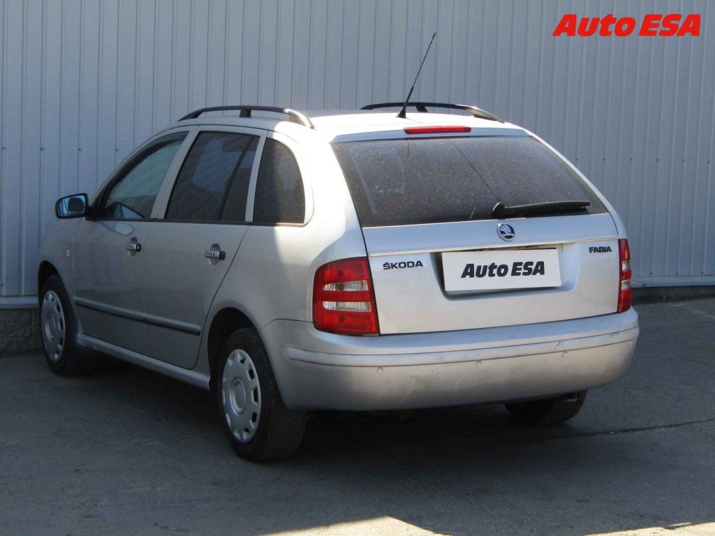 Škoda Fabia, 1.4i SPECIÁLNÍ AUTOMOBIL - fotka 6