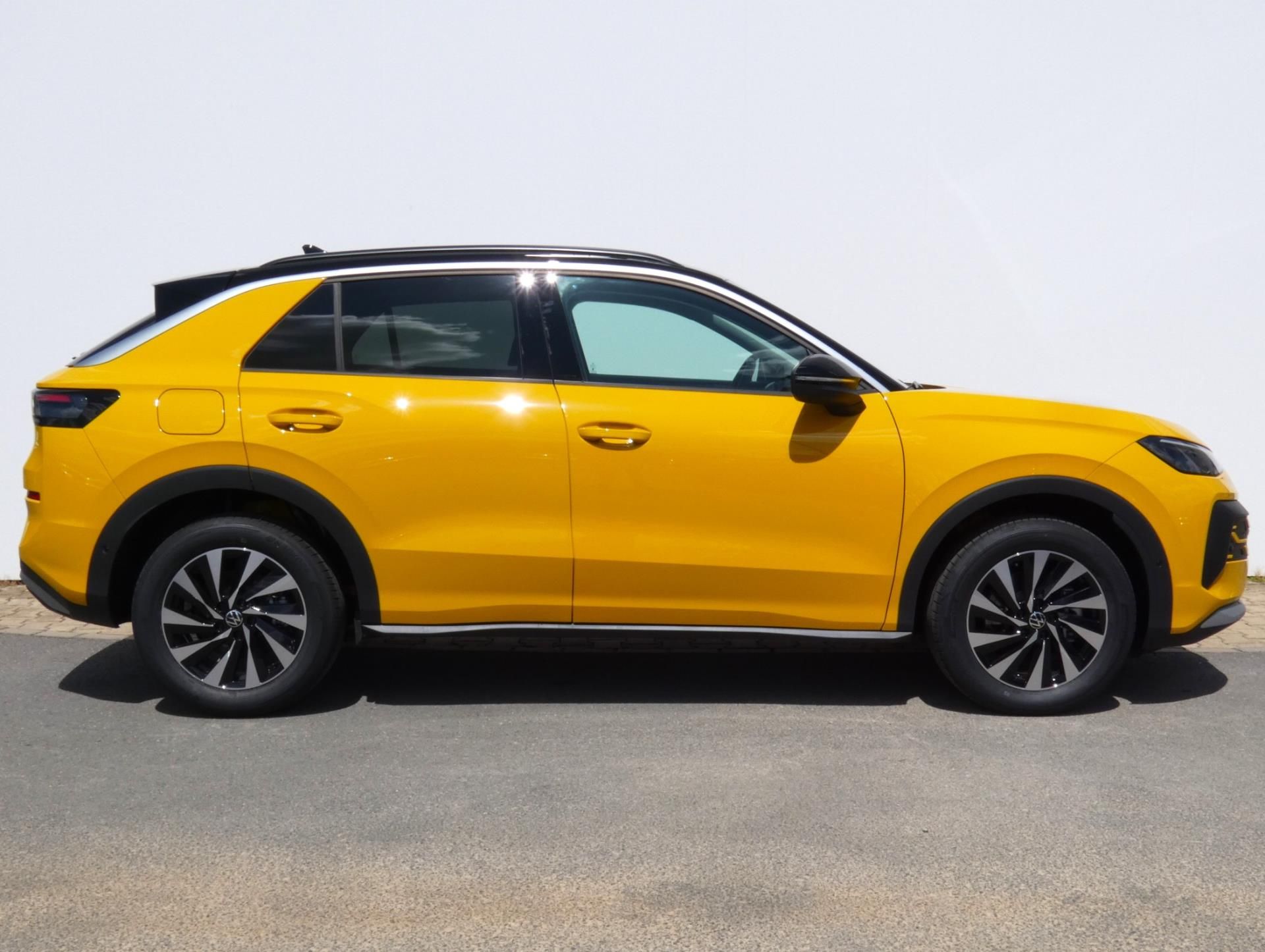 Volkswagen T-Roc, Life 1,5 eTSI 85 kW 7DSG - fotka 3