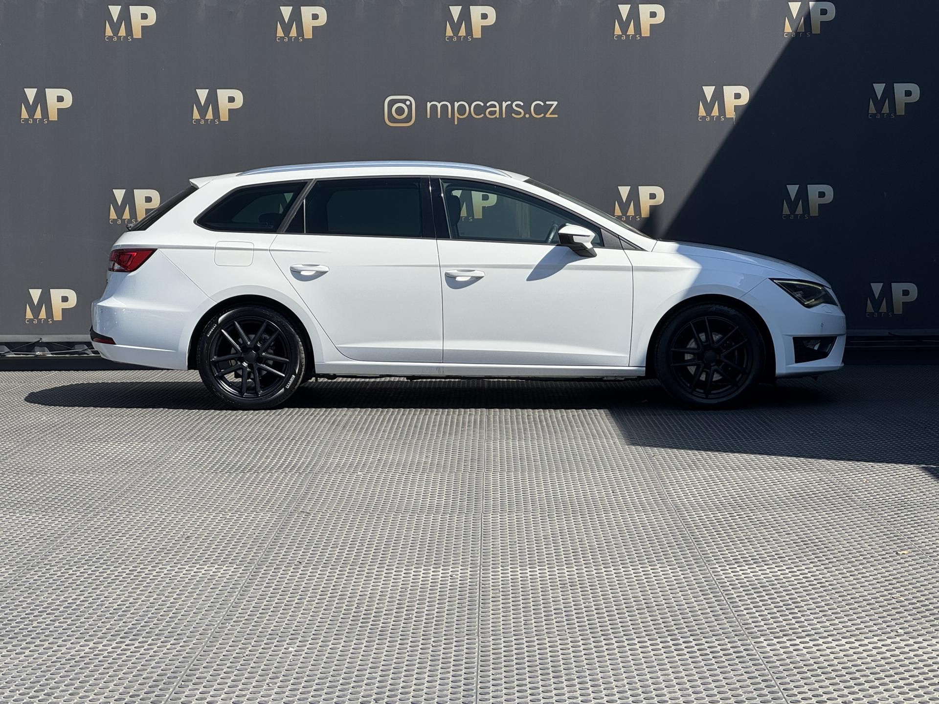 Seat Leon, 1.4TSi 92kW MAN FR, Alcantara - fotka 4