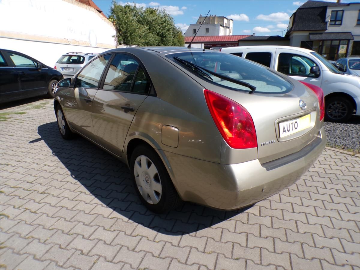 Nissan Primera, 1,8 16V - fotka 4