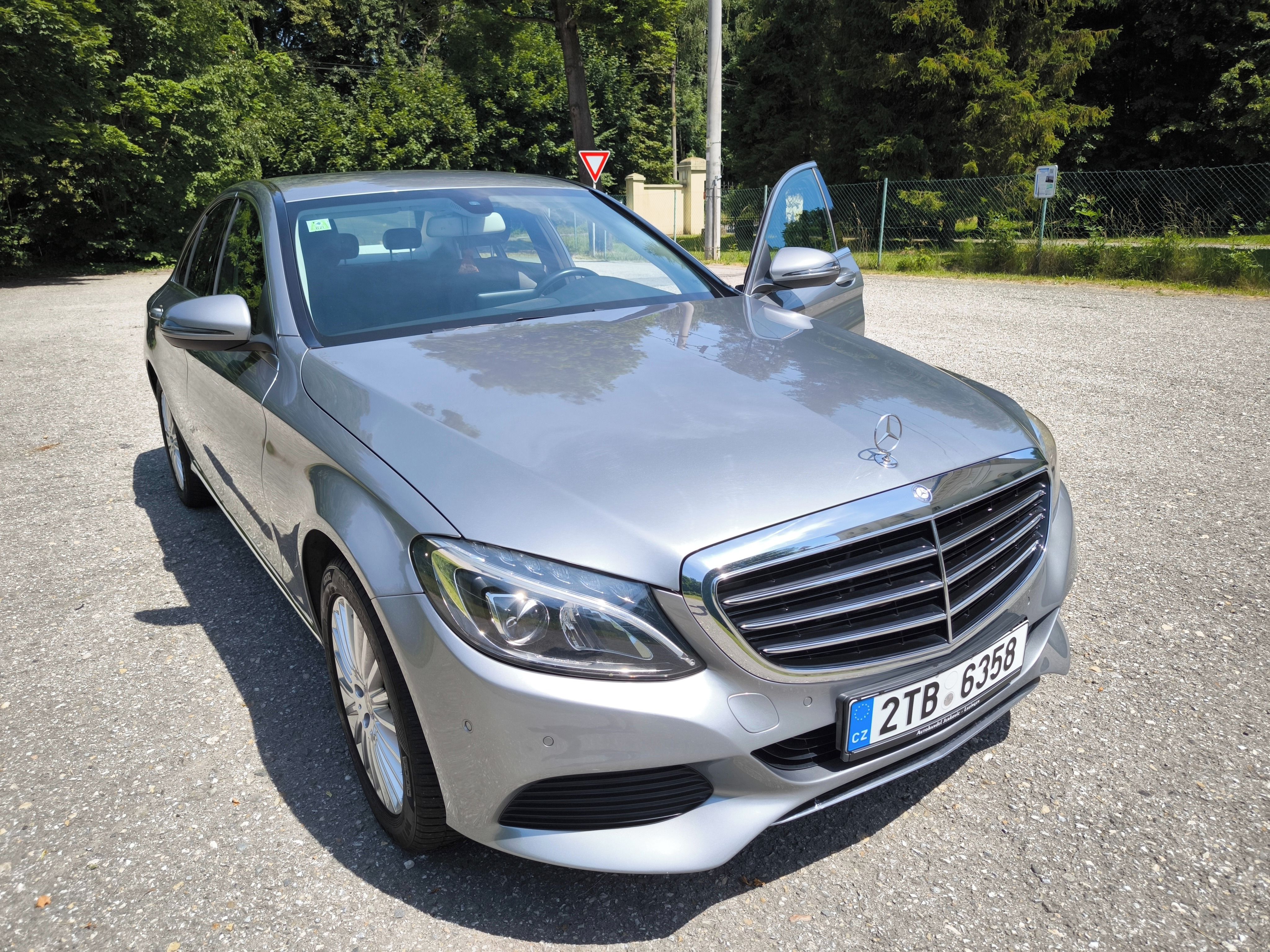 Mercedes-Benz Třídy C, MERCEDES BENZ C 180 - fotka 4