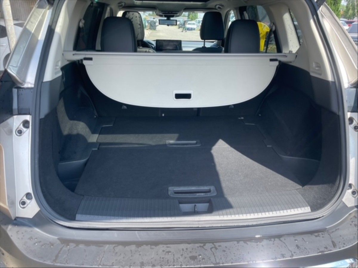 Nissan X-Trail, 1,5 e-P. e-F. TEKNA AWD AT - fotka 6