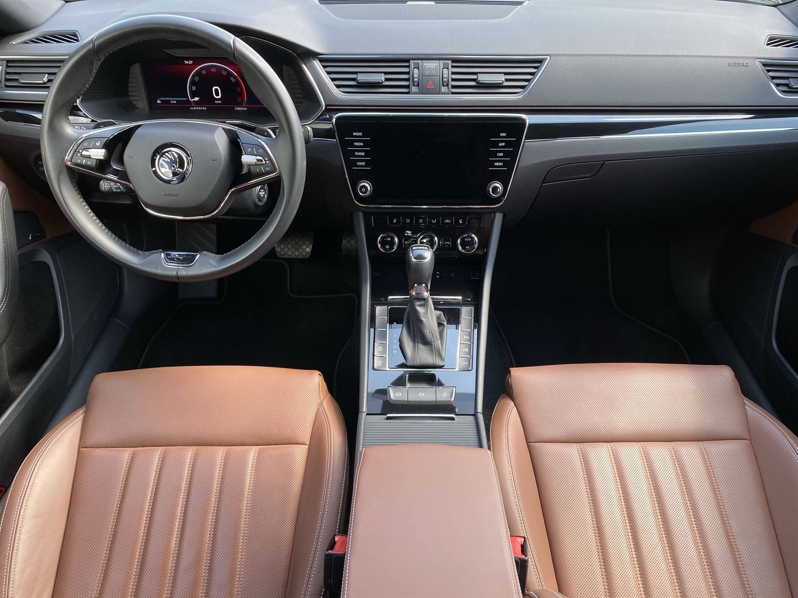 Škoda Superb, 1.5 TSI DSG L&K - fotka 5