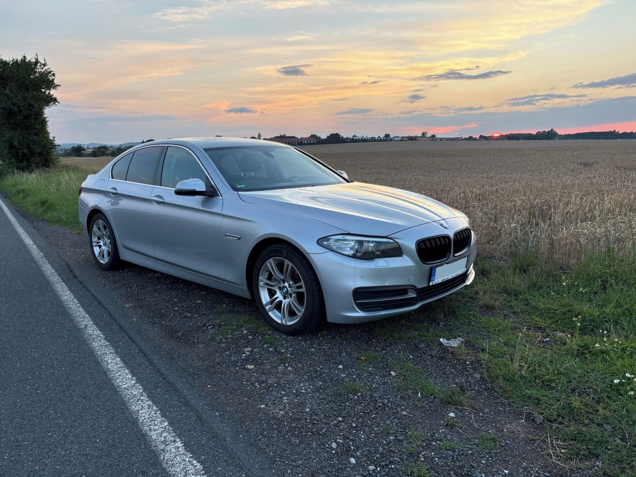 BMW Řada 5, 525d, xDrive, 2 sady kol 160kw - fotka 2