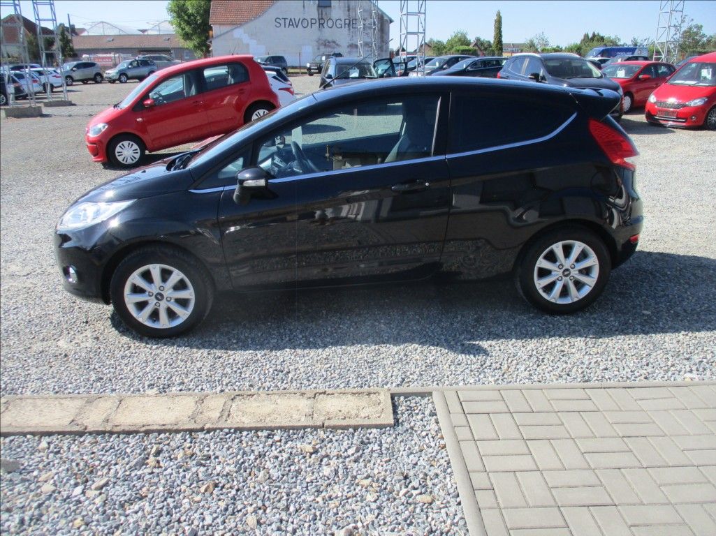 Ford Fiesta, 1,2 i, aut.klima, serv.kniha, - fotka 4
