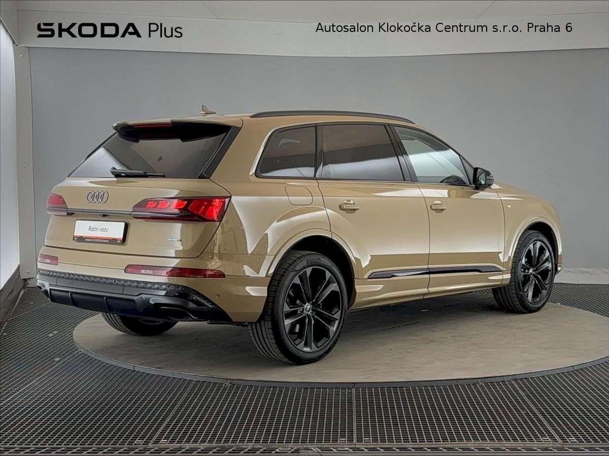 Audi Q7, TDI210 kW S-line Quattro 8TT - fotka 2