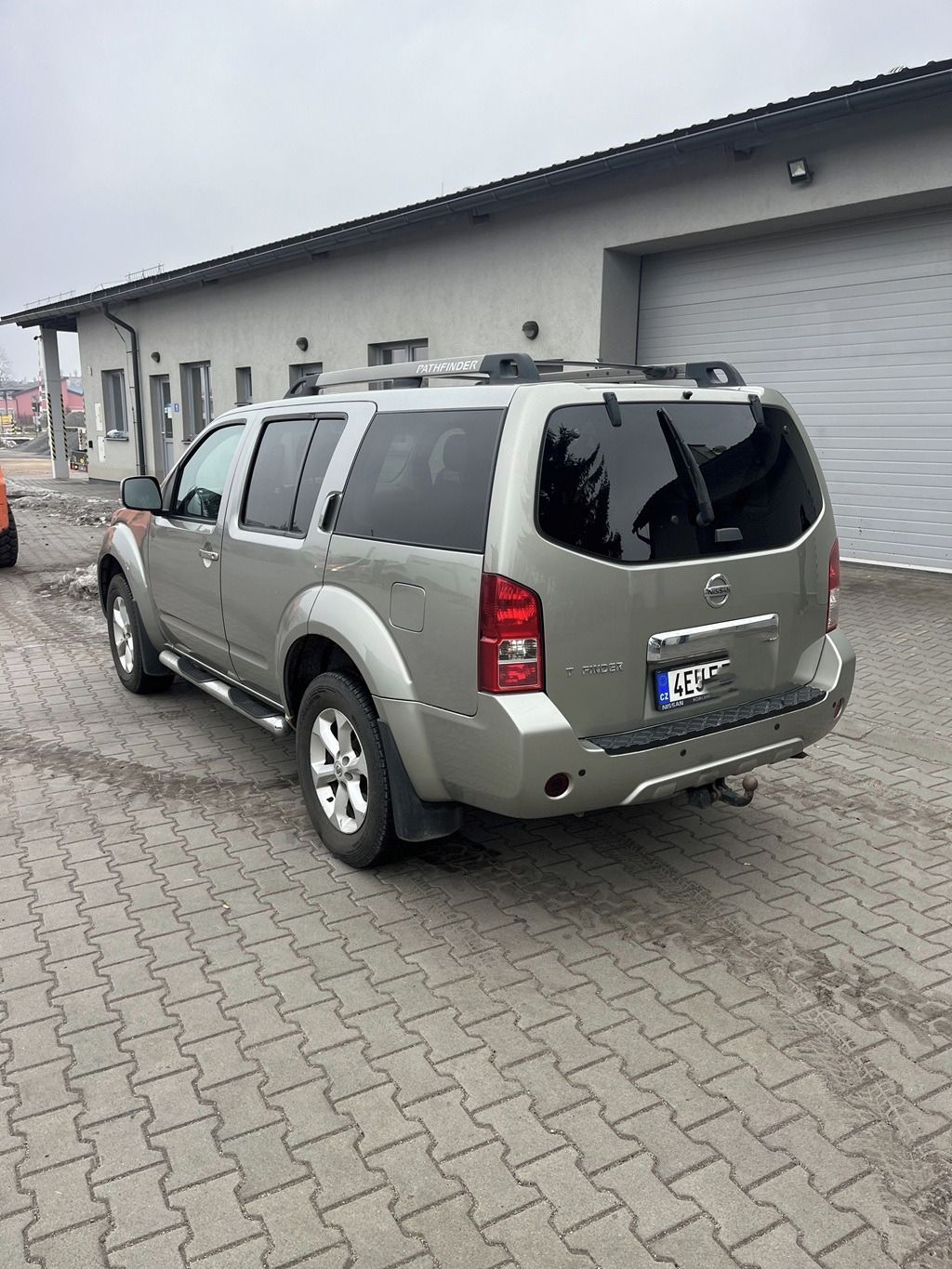 Nissan Pathfinder, 2,5 dCi - fotka 3