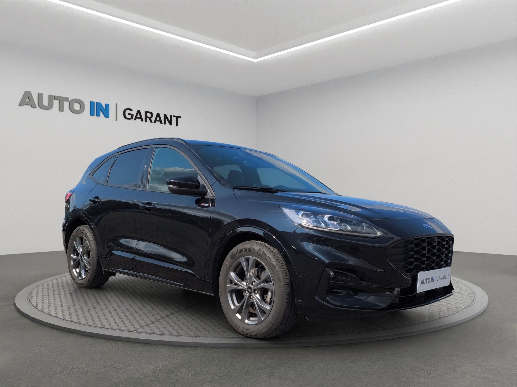Ford Kuga, ST-Line X 1.5 110kW, ČR, 1. Ma - fotka 3