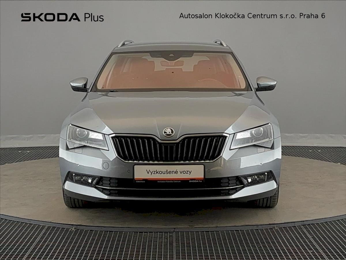 Škoda Superb, TDI110 kW Style Plus 6DSG - fotka 4