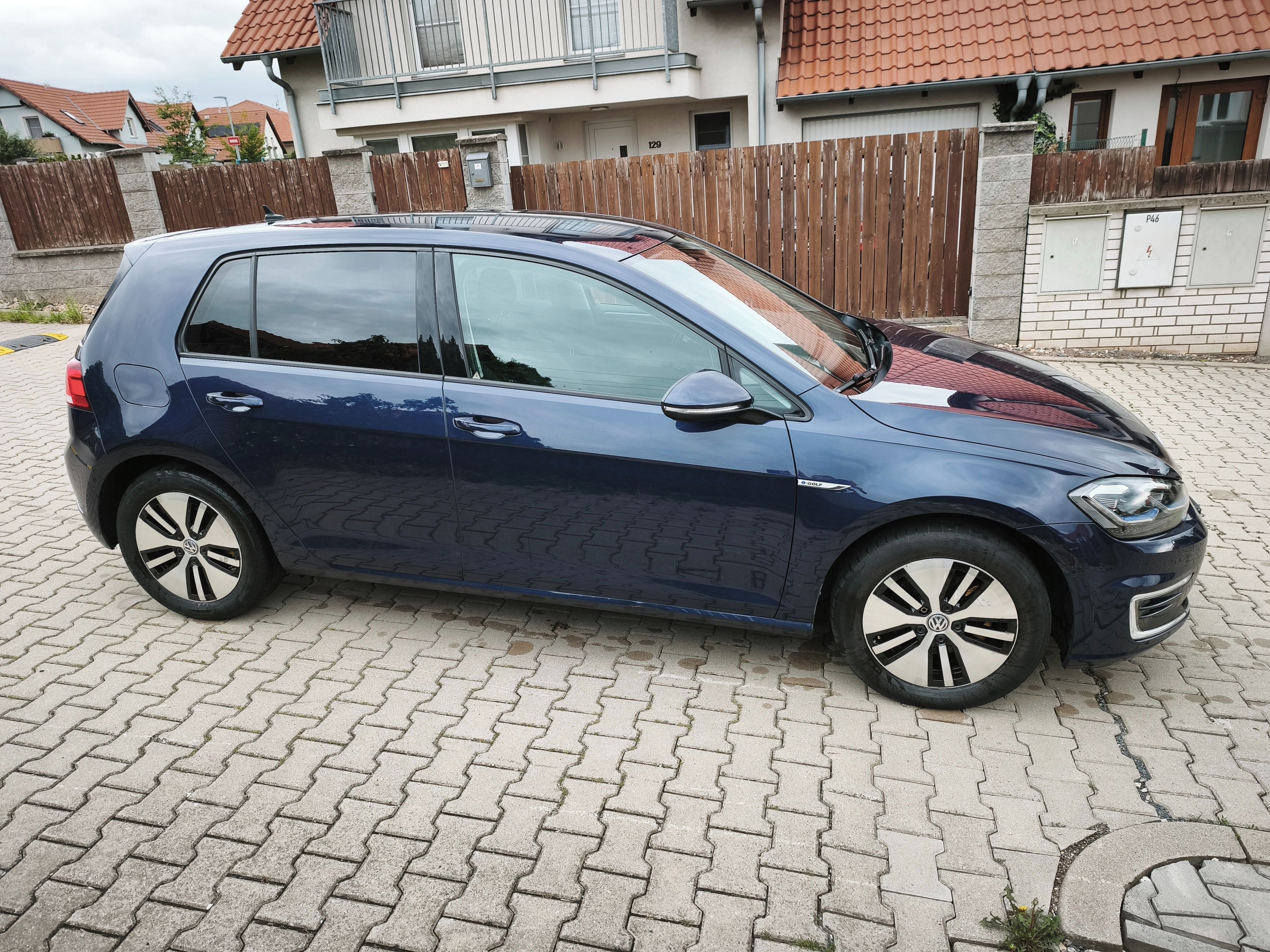 Volkswagen e-Golf, Digikok*TČ*výhřev*Kessy*SoH93% - fotka 6