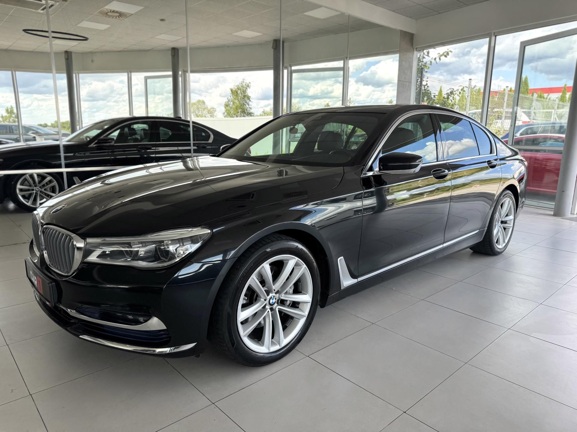 BMW Řada 7, 730d xDrive*Dověry*360°Kam*DPH - fotka 2