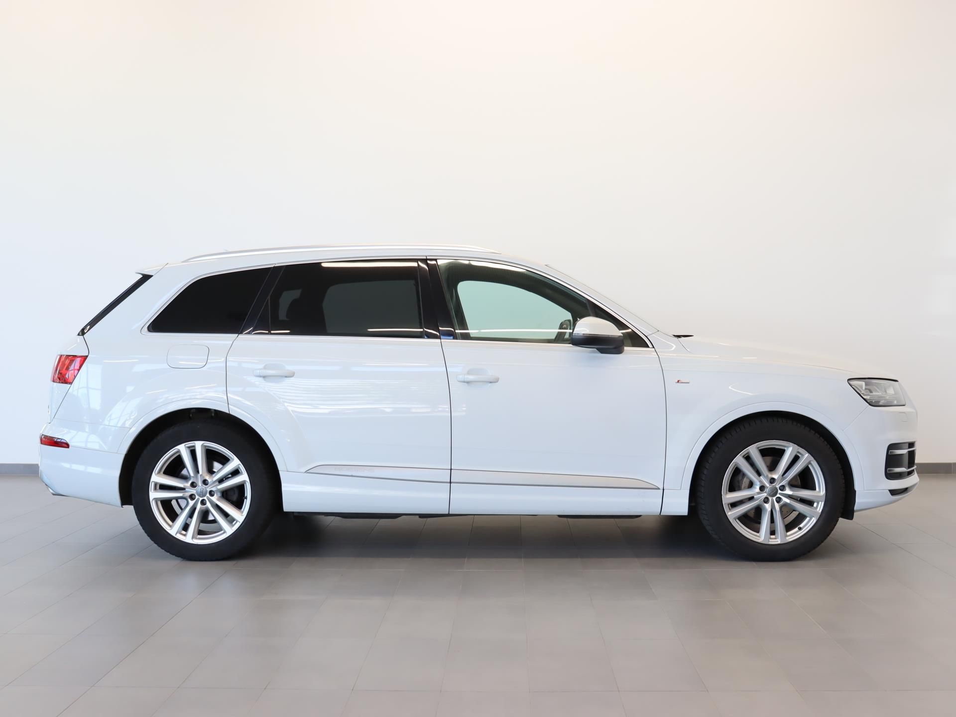 Audi Q7, 3.0 TDI QUATTRO - fotka 3