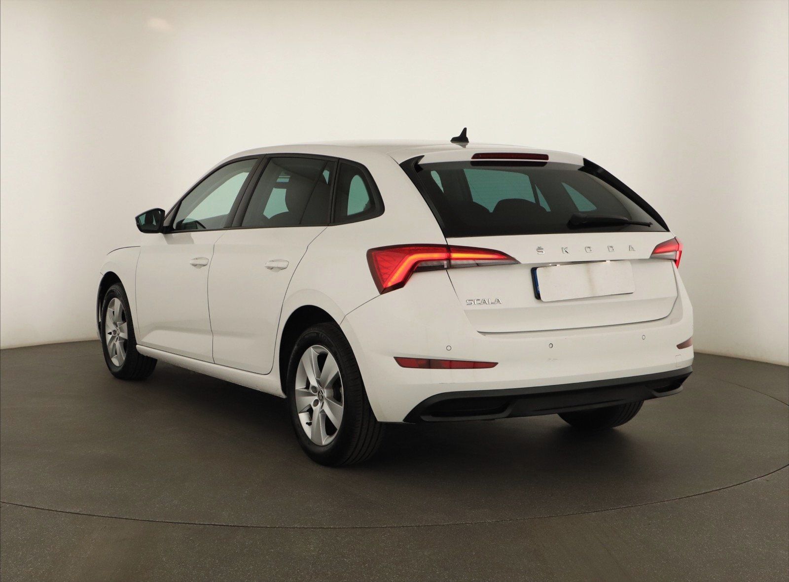 Škoda Scala, 1.0 TSI, NOVÁ CENA, ČR,1.maj - fotka 4