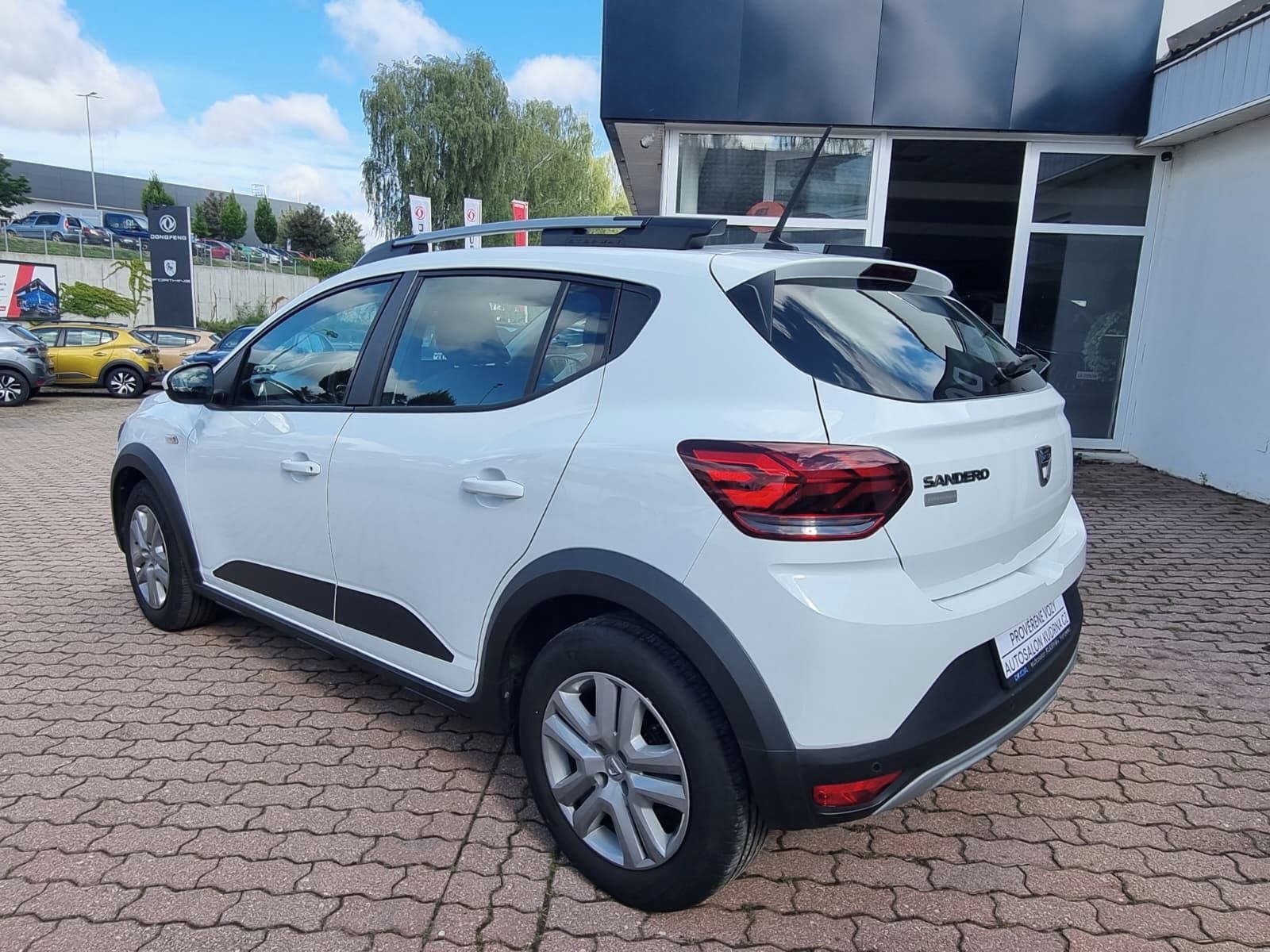 Dacia Sandero, Stepway Comfort TCe 90 - fotka 4