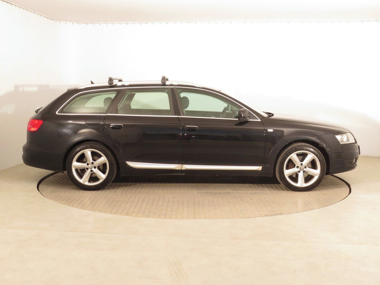Audi A6 allroad, 3.0 TDI, 4X4, Automat, Navi - fotka 6