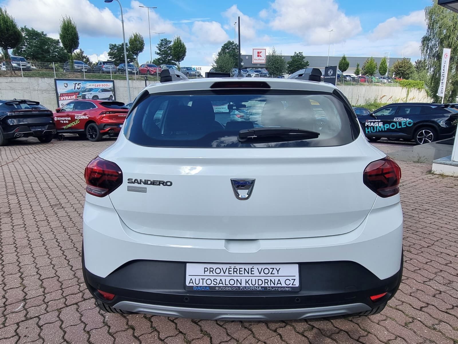 Dacia Sandero, Stepway Comfort TCe 90 - fotka 5