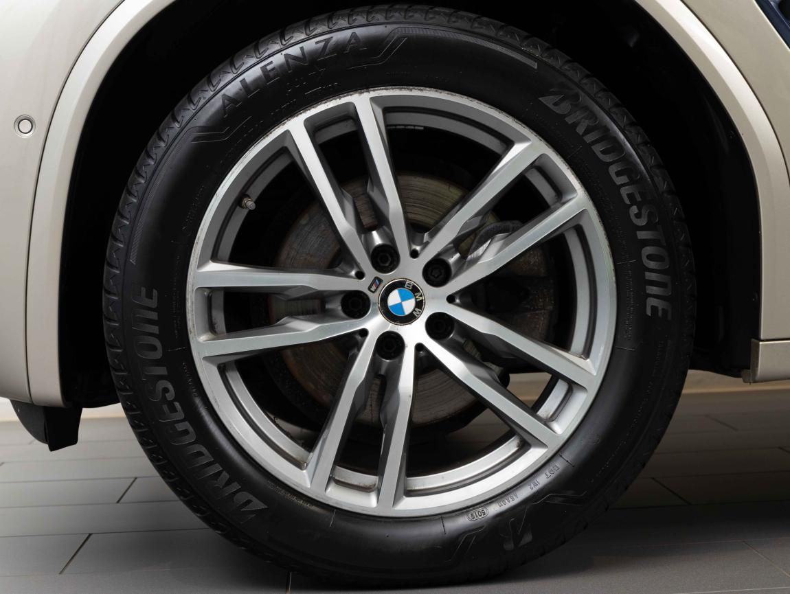 BMW X3, xDrive 20D - fotka 6