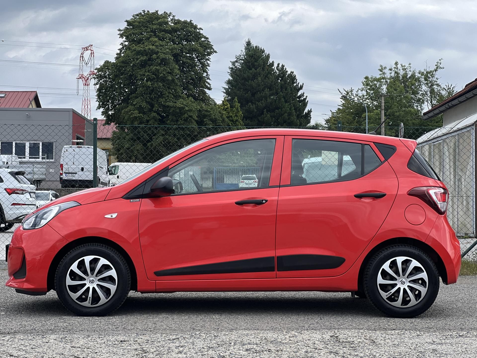 Hyundai i10, 1.0i 49kw ABS KOUPENO V ČR - fotka 4