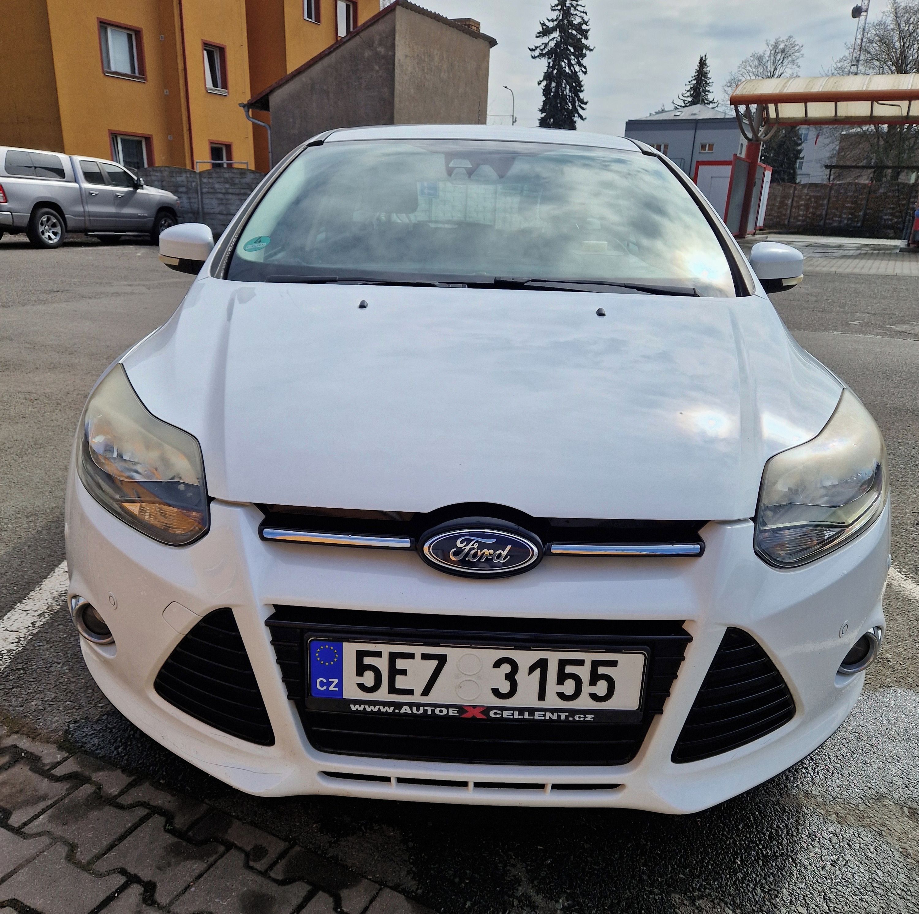 Ford Focus, 1.5 benzin servisovano - fotka 4