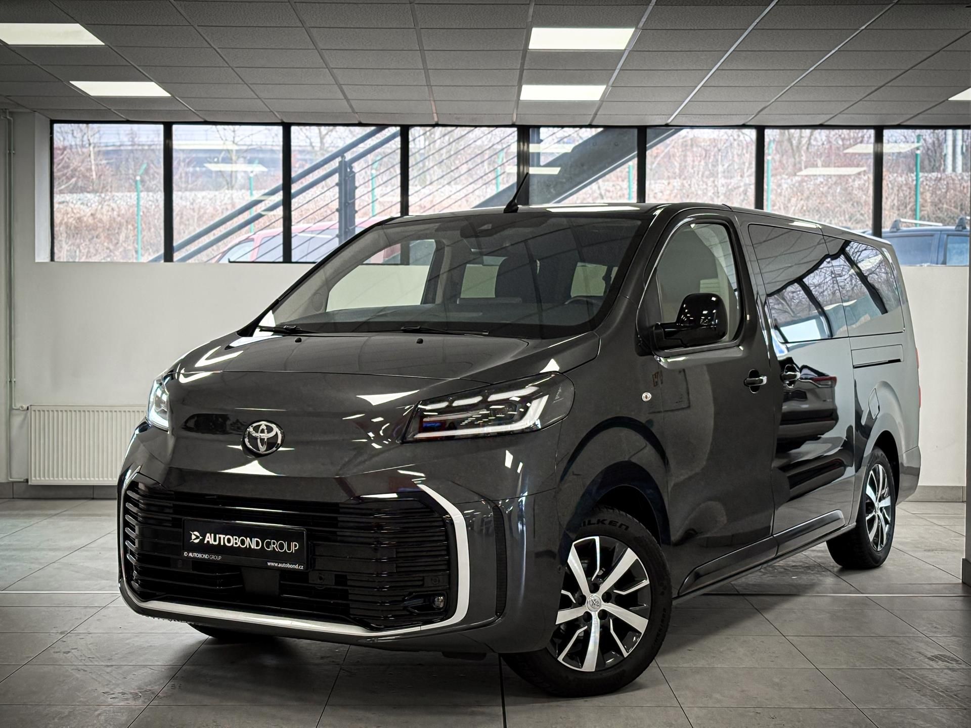 Toyota Proace Verso, Family 2.2L Diesel, 8 st.