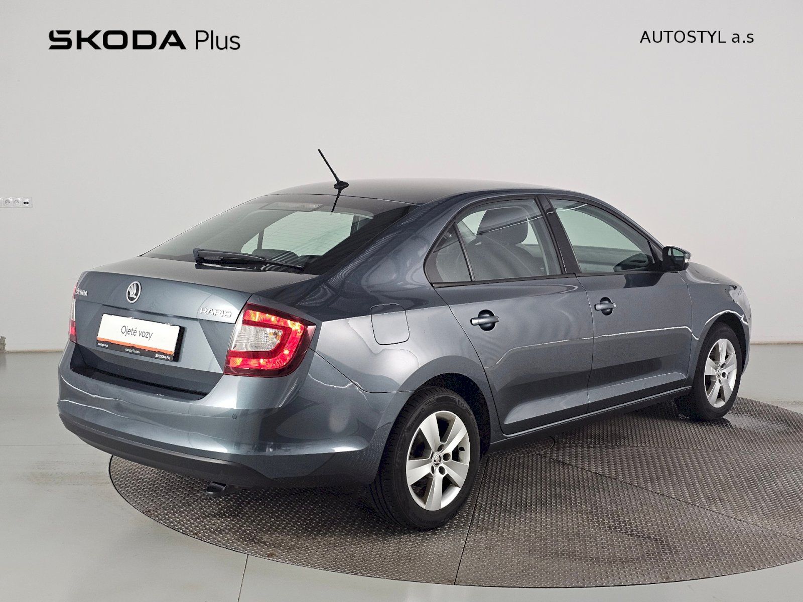 Škoda Rapid, 1.0TSI 81kW Ambition Plus - fotka 2