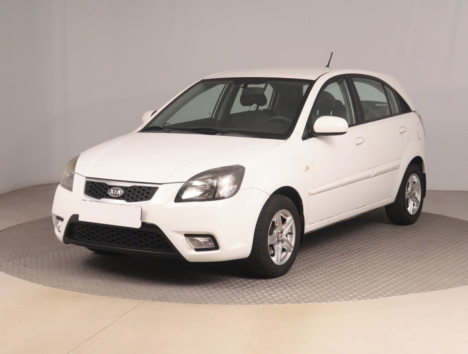 Kia Rio, 1.4 16V, jezdí výborně - fotka 2