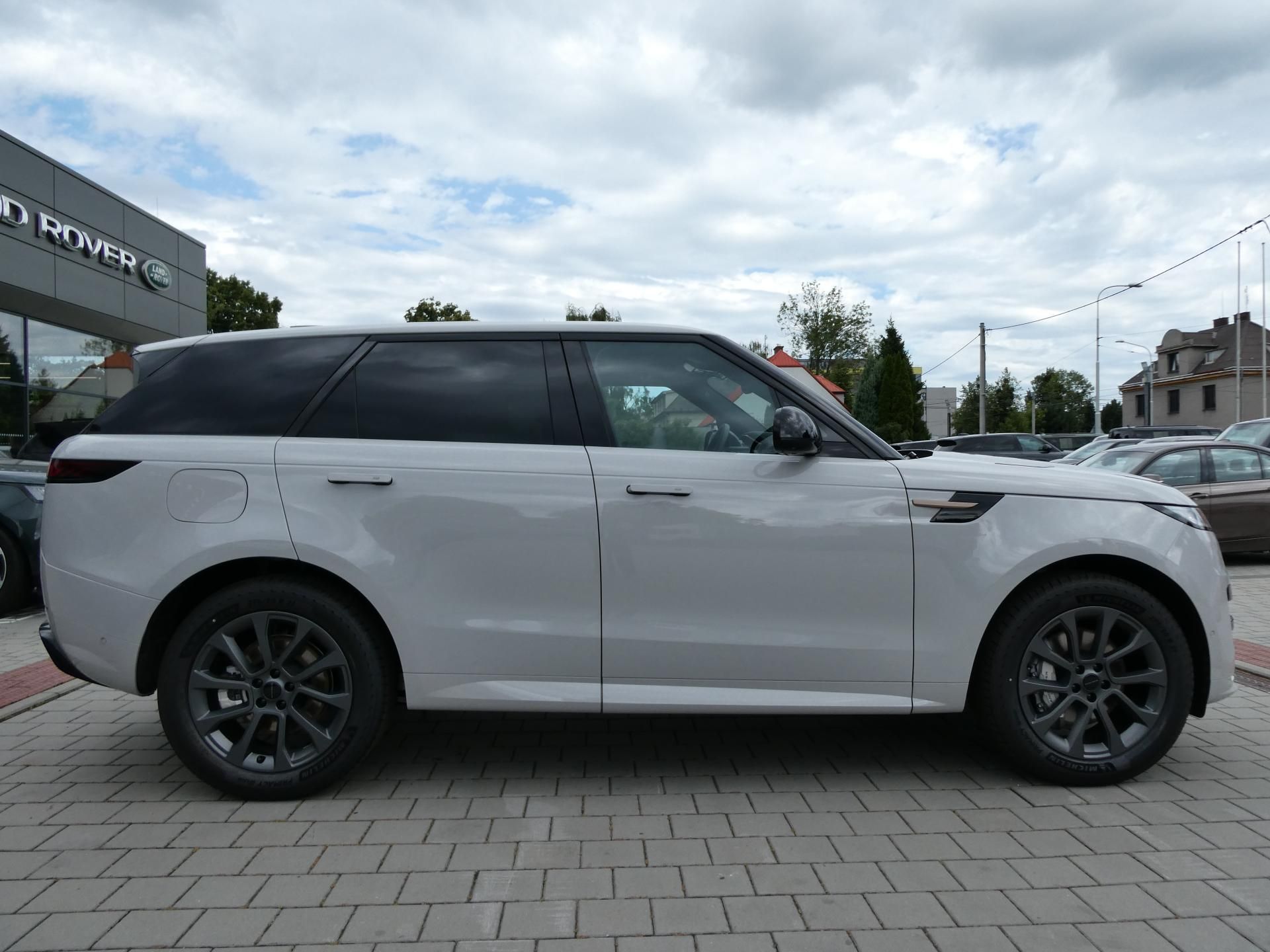 Land Rover Range Rover Sport, 3,0 Dynamic SE D250 - fotka 6