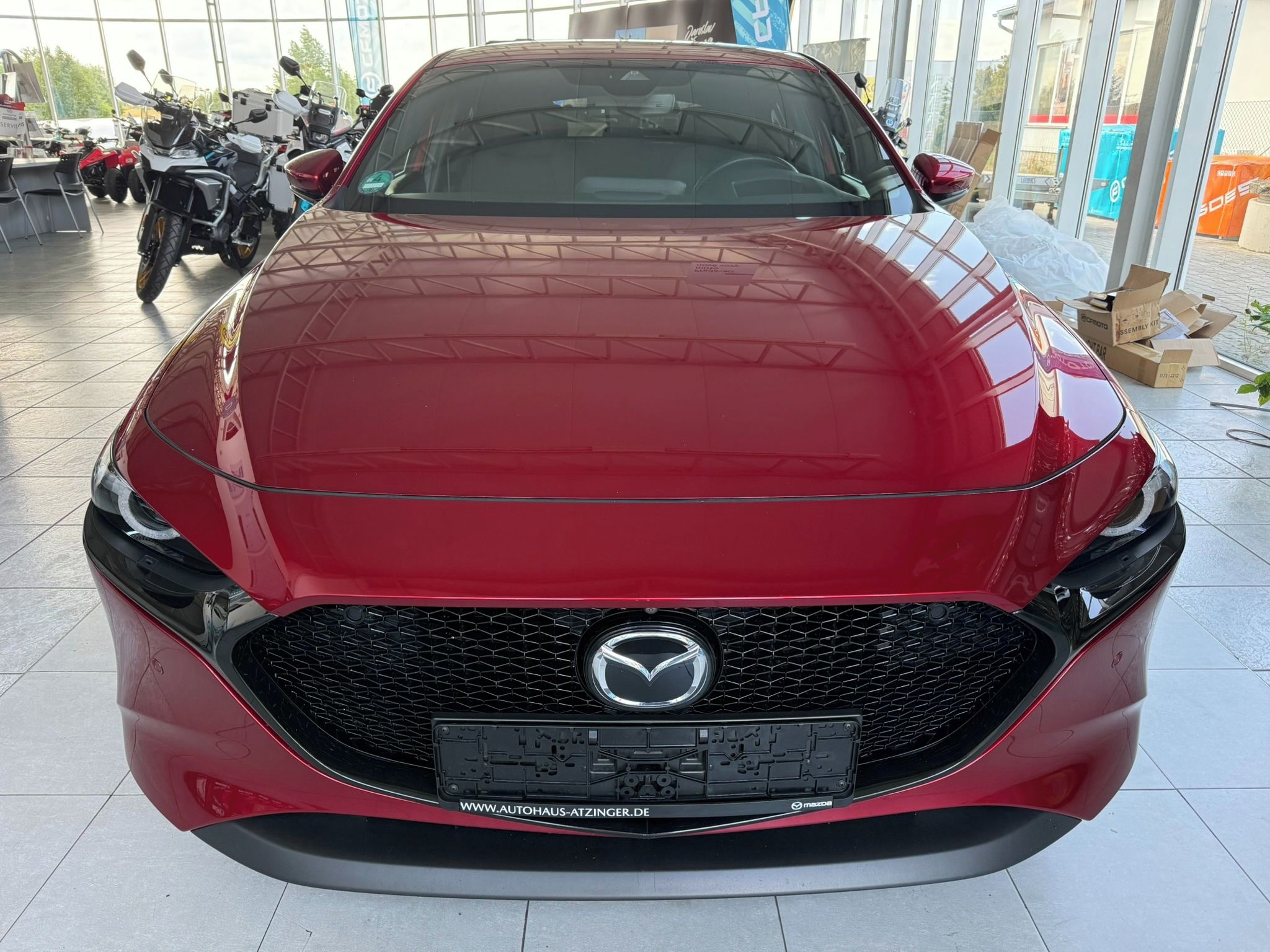 Mazda 3, SkyActiv-G 2.0 110kW 1.maj.DPH - fotka 2
