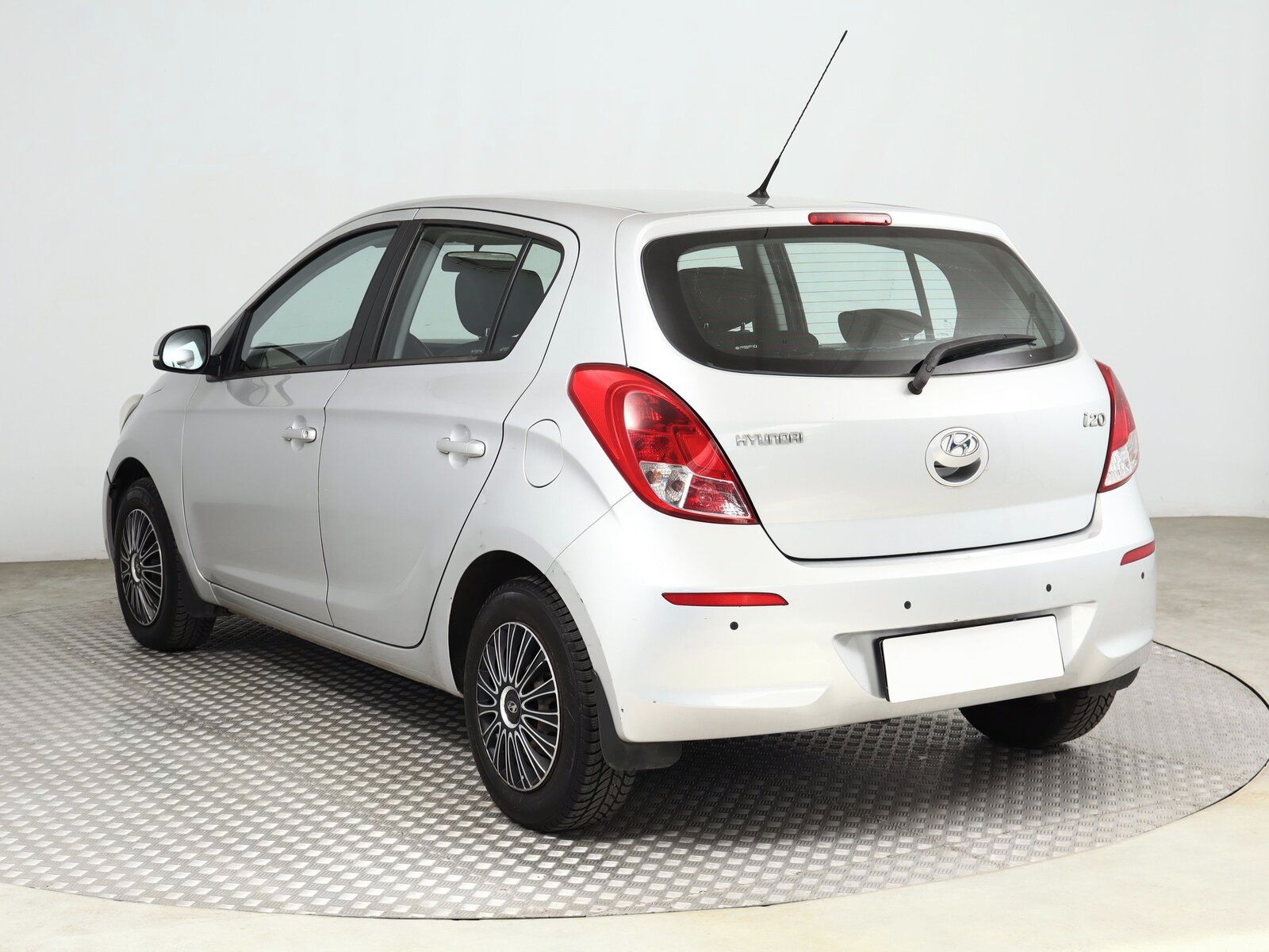 Hyundai i20, 1.2, Classic+, po STK - fotka 4