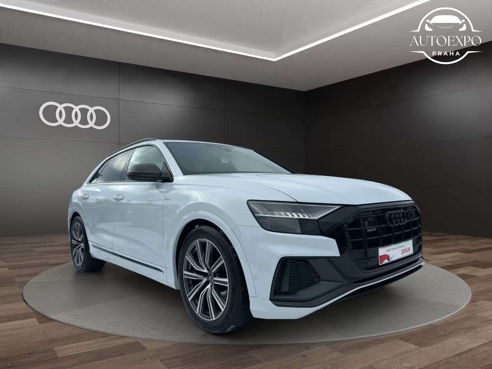 Audi Q8, 50 TDI  S LINE - fotka 4