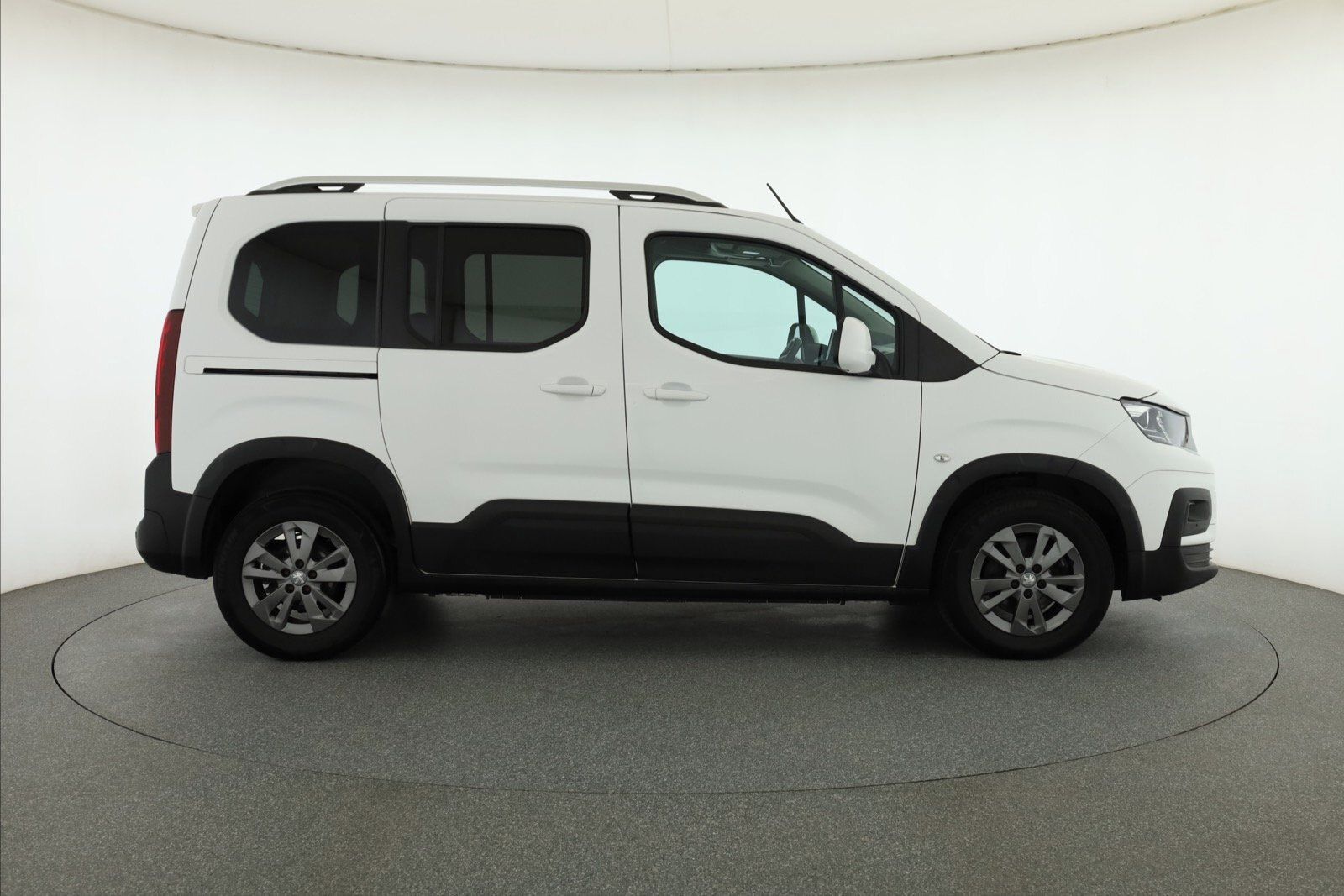 Peugeot Rifter, 1.5 BlueHDi, Allure, 5Míst - fotka 6