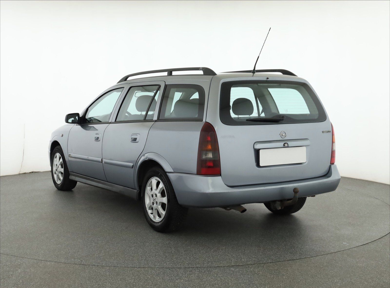 Opel Astra, 1.7 CDTI, Tažné, Klima - fotka 4