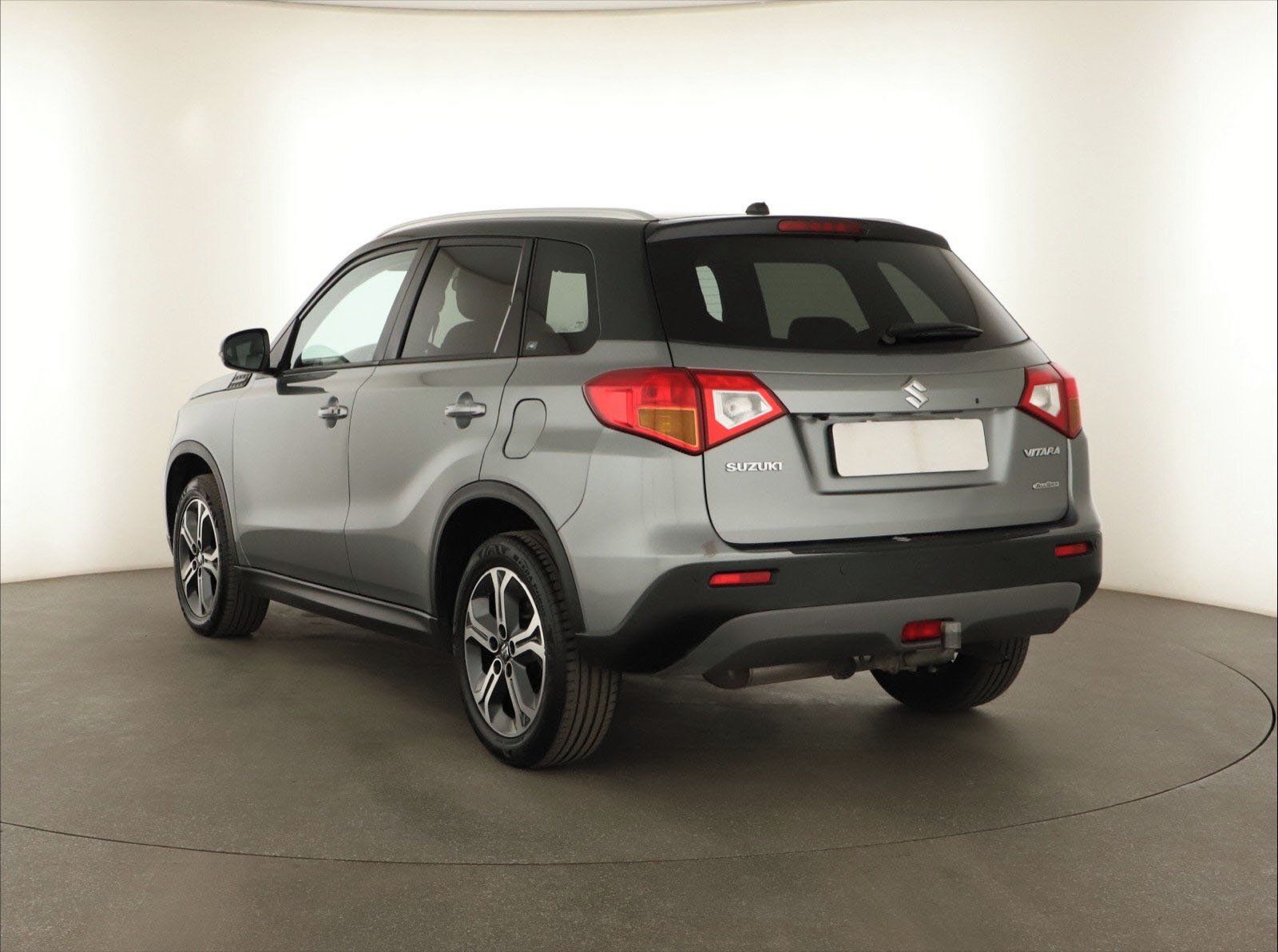 Suzuki Vitara, 1.6 DDiS, 4X4, ČR,1.maj - fotka 4