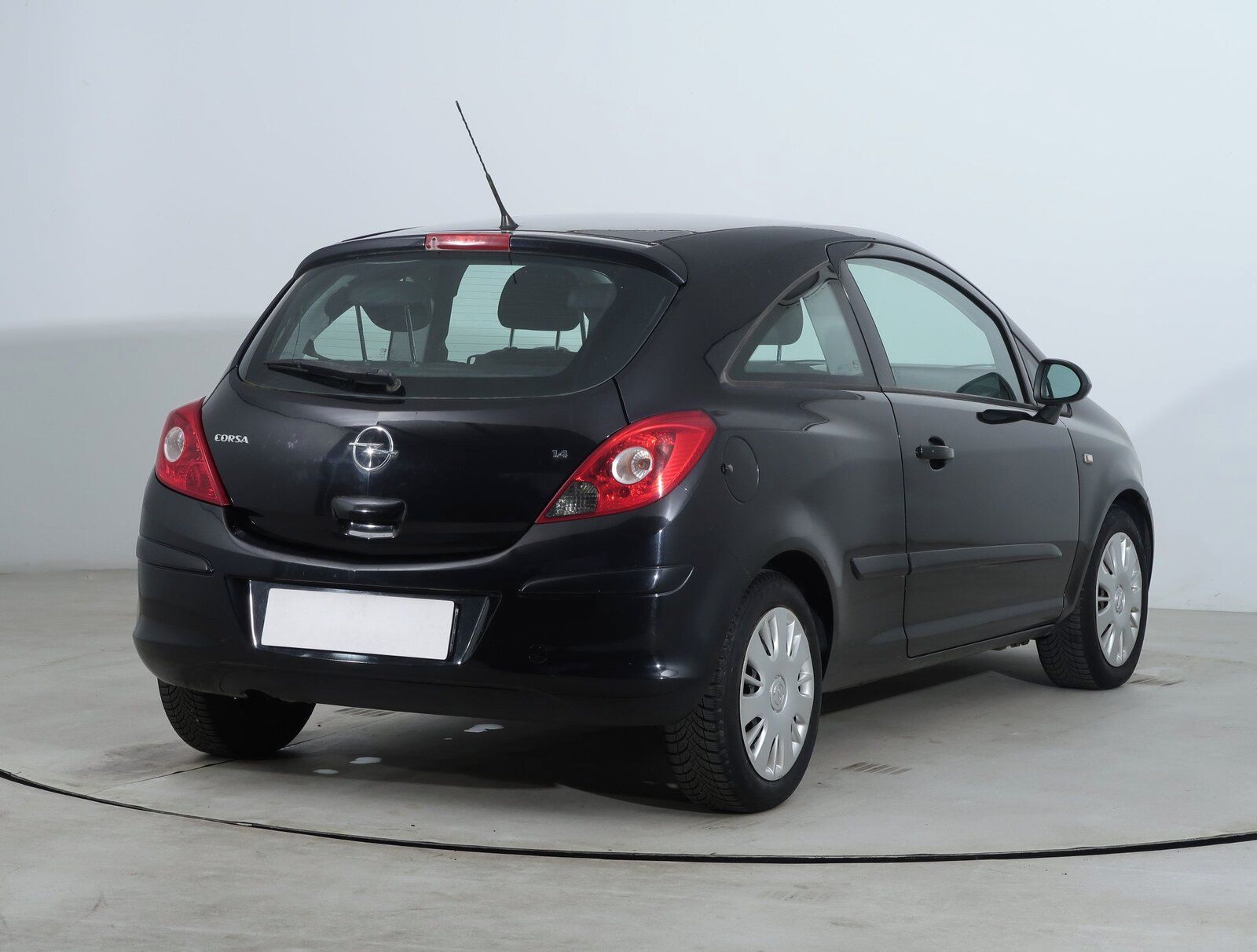 Opel Corsa, 1.4, po STK, jezdí výborně - fotka 5