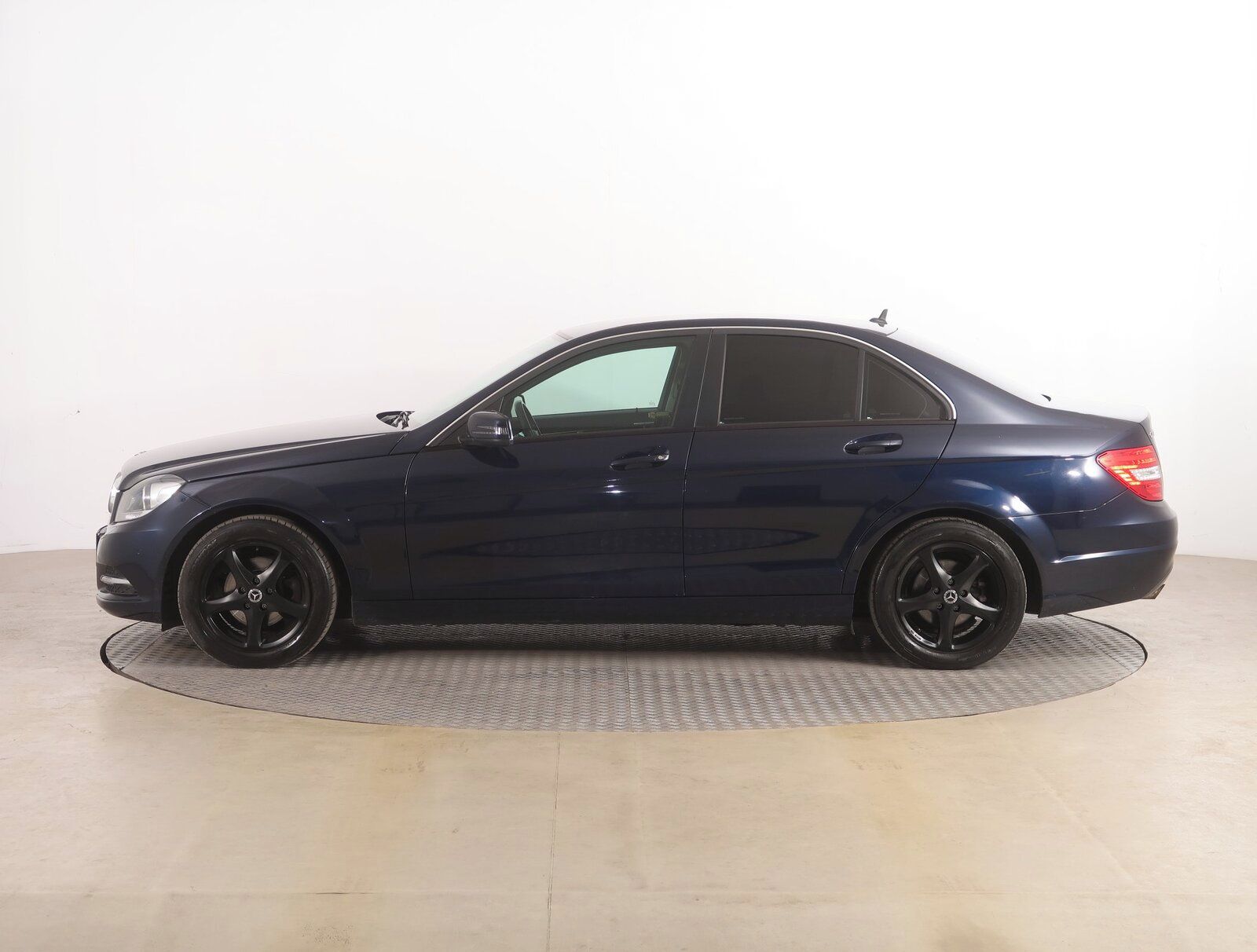 Mercedes-Benz Třídy C, 200 CDI, Avantgarde, Automat - fotka 3