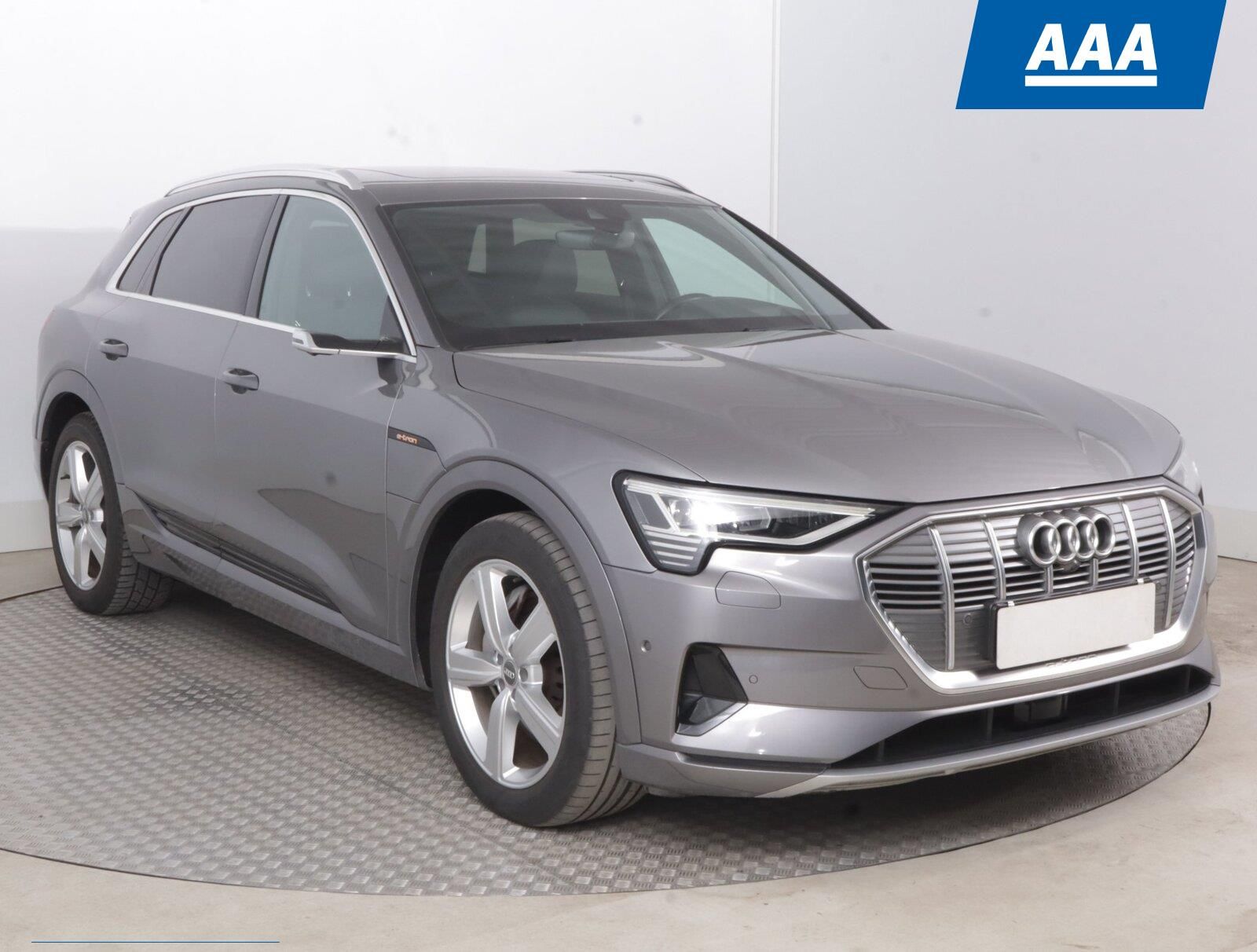 Audi e-tron, e-tron 55 quattro, SoH 90%