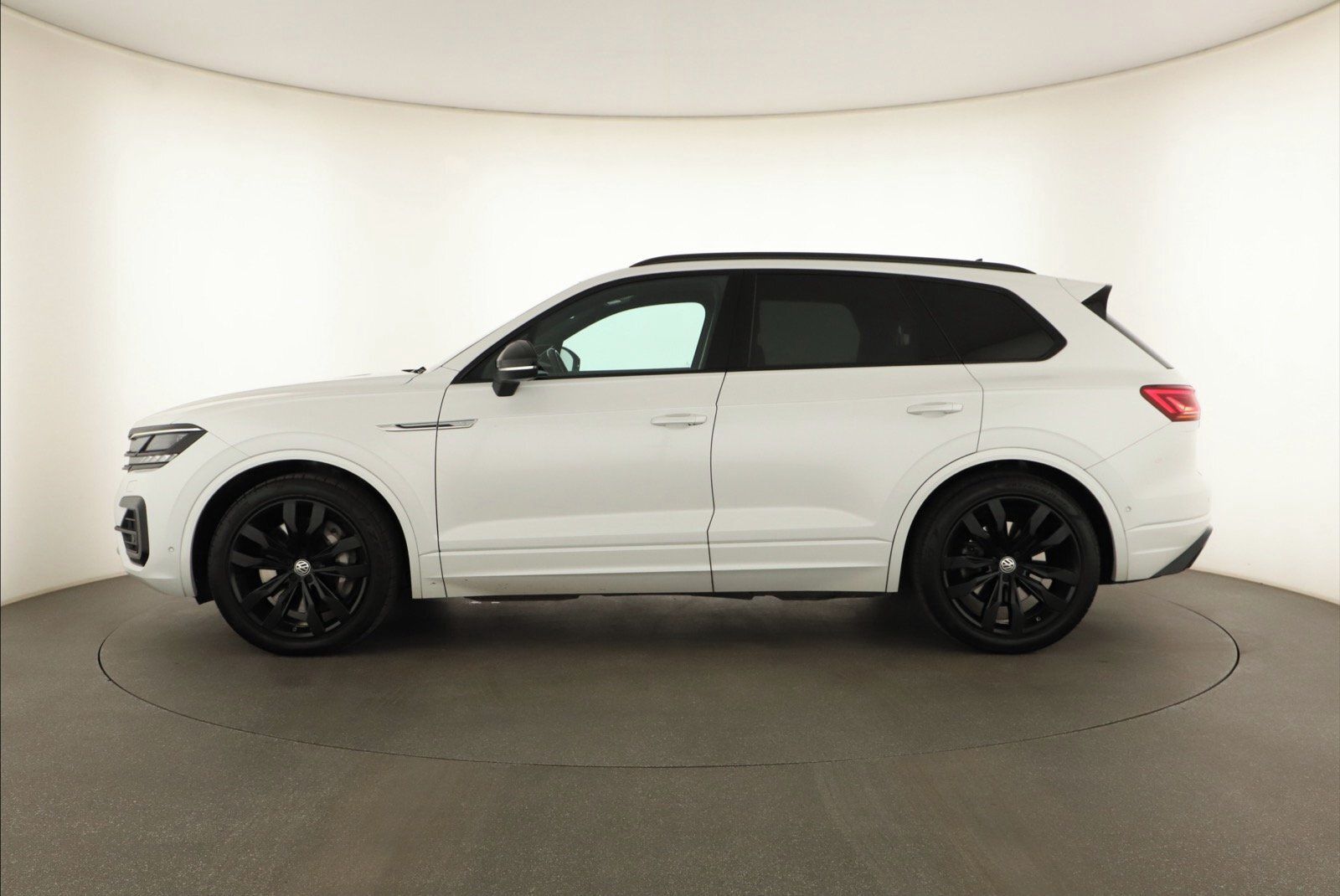 Volkswagen Touareg, V8 TDI, R-Line - fotka 3