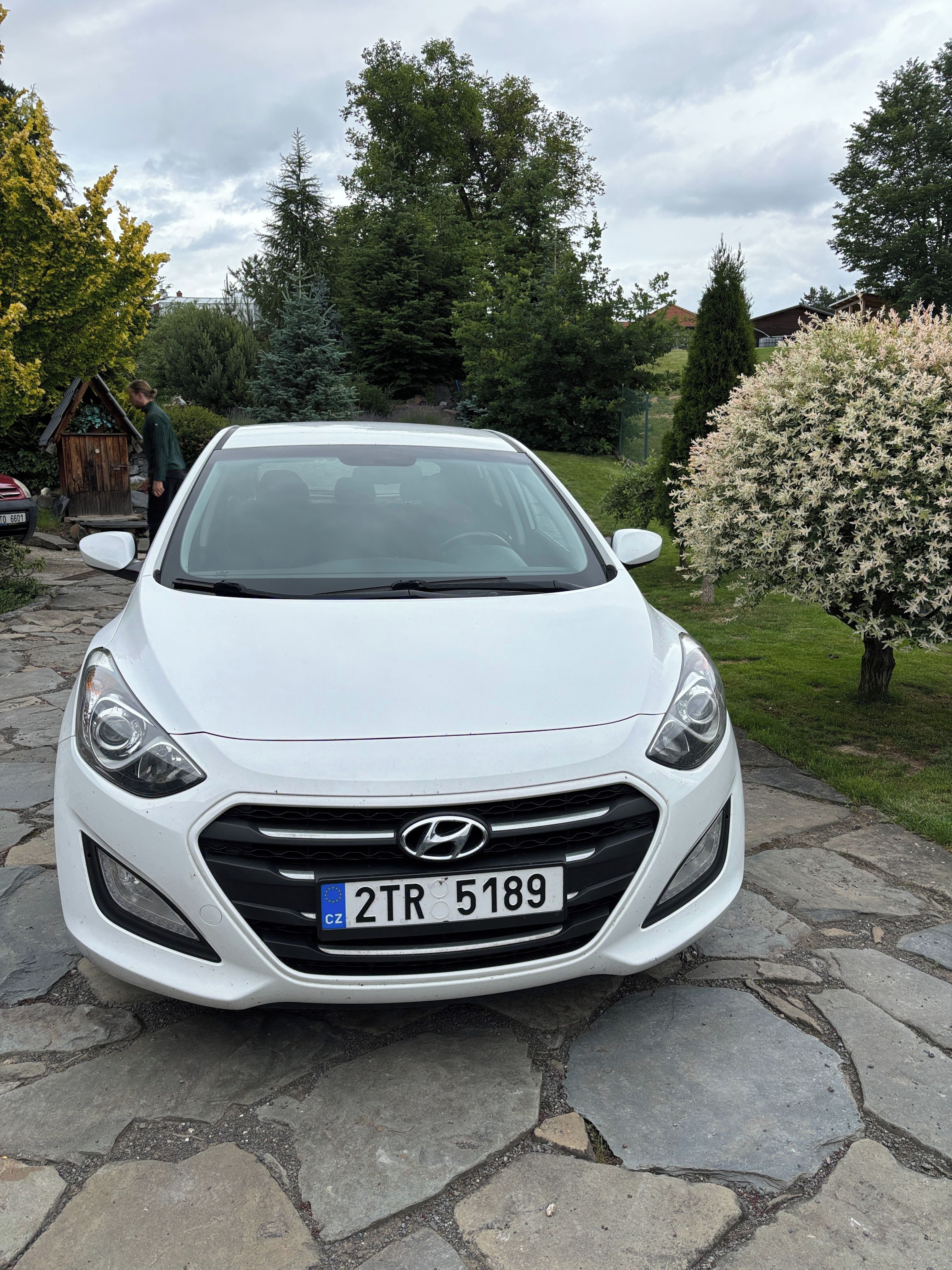 Hyundai i30, Hyundai i30 hatchback, 1.6 GDI - fotka 2