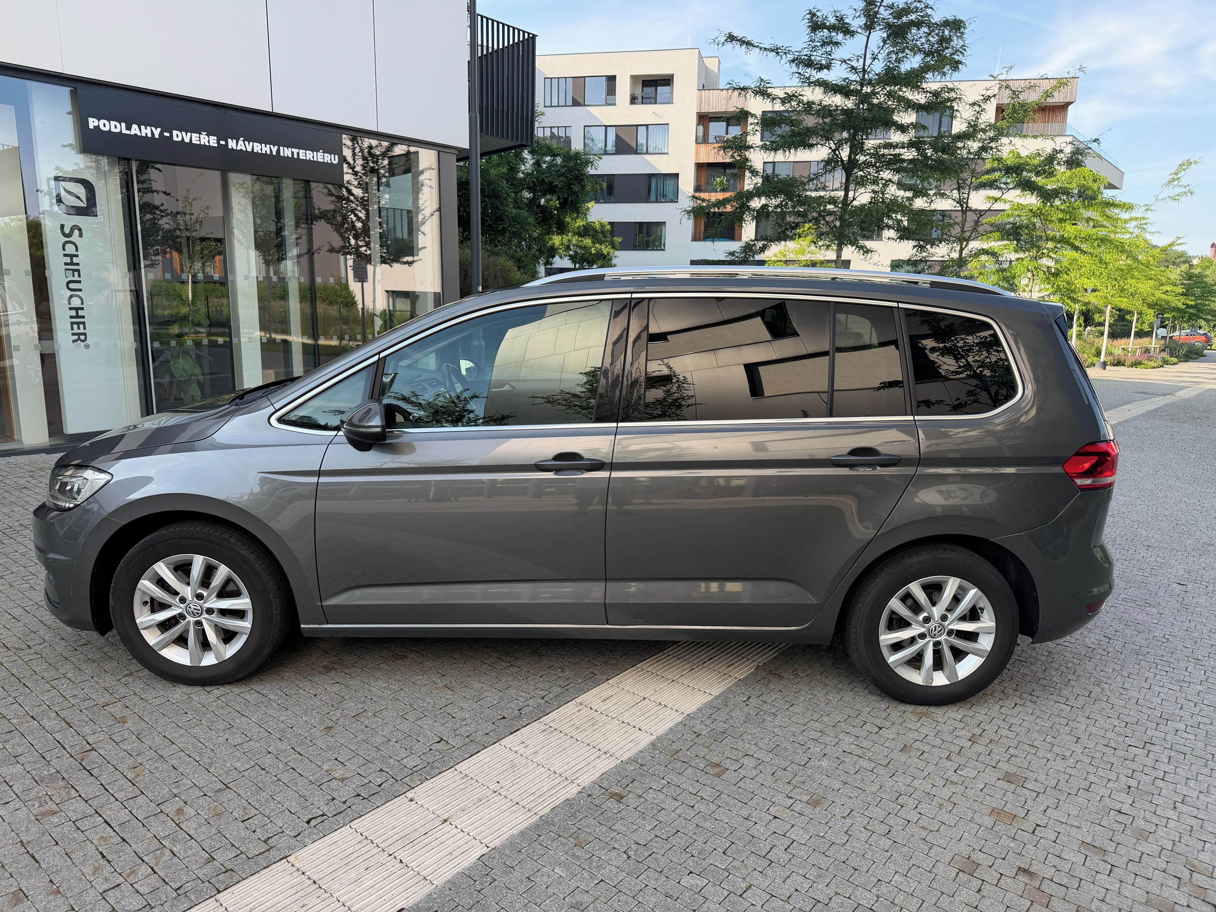 Volkswagen Touran, 1.6TDI 81KW FULL-LED 6kvalt - fotka 2