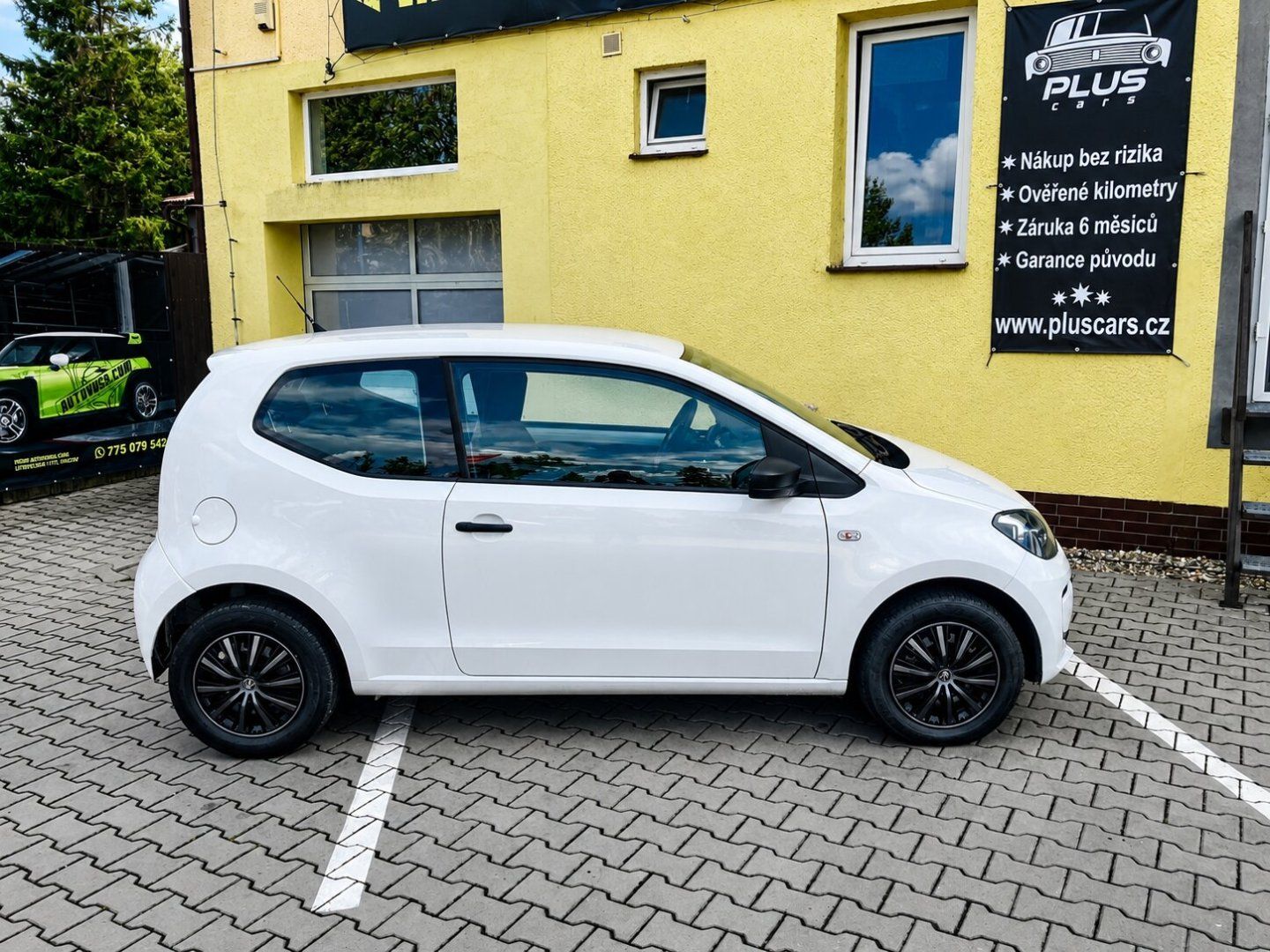 Volkswagen Up!, 1,0MPi (44kW)*KLIMATIZACE* - fotka 5