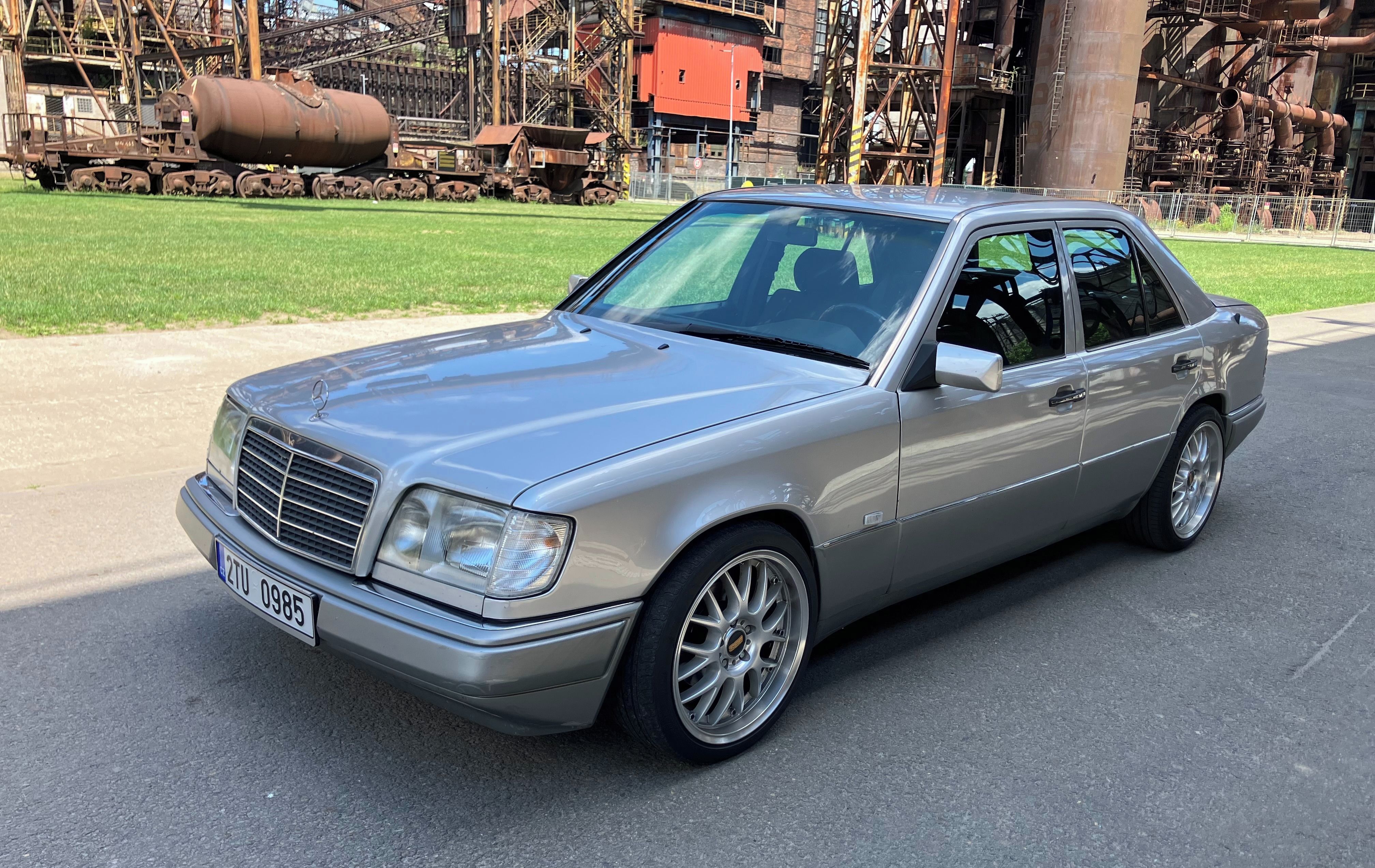 Mercedes-Benz 200, Mercedes Benz W124 E200