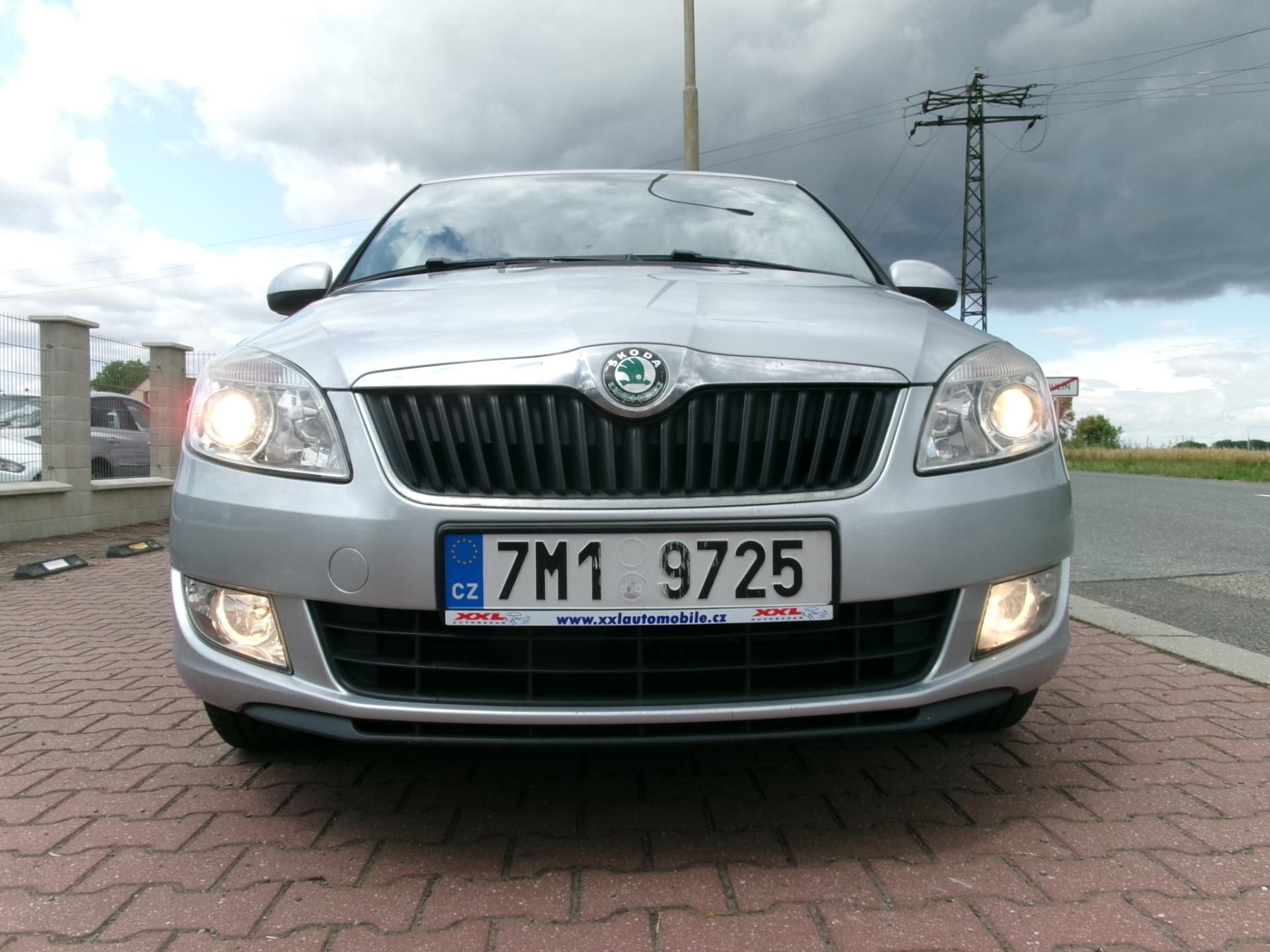 Škoda Fabia, 1,2TSi ELEGANCE AC ALU VÝHŘEV - fotka 3