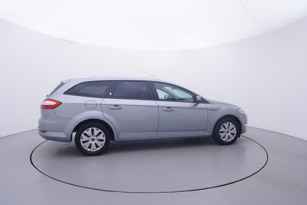 Ford Mondeo, 2.0 TDCi 103 kW - fotka 6