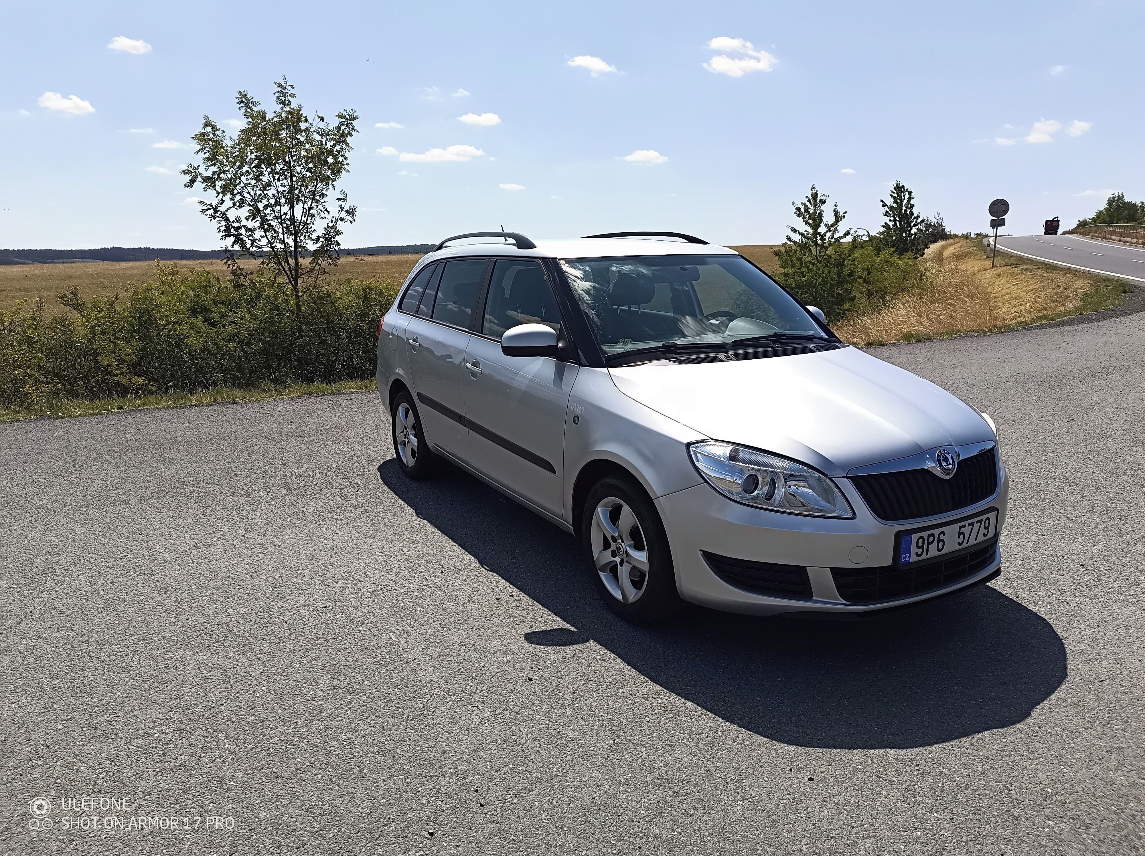 Škoda Fabia, 1.2 TSi !!54 000 Km!! serviska - fotka 3