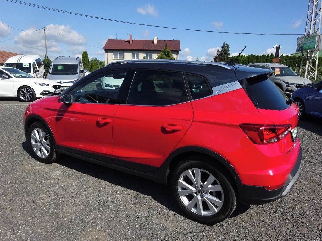Seat Arona, Exp. 1,5 TSI 110kW+DSG-9.860km - fotka 6