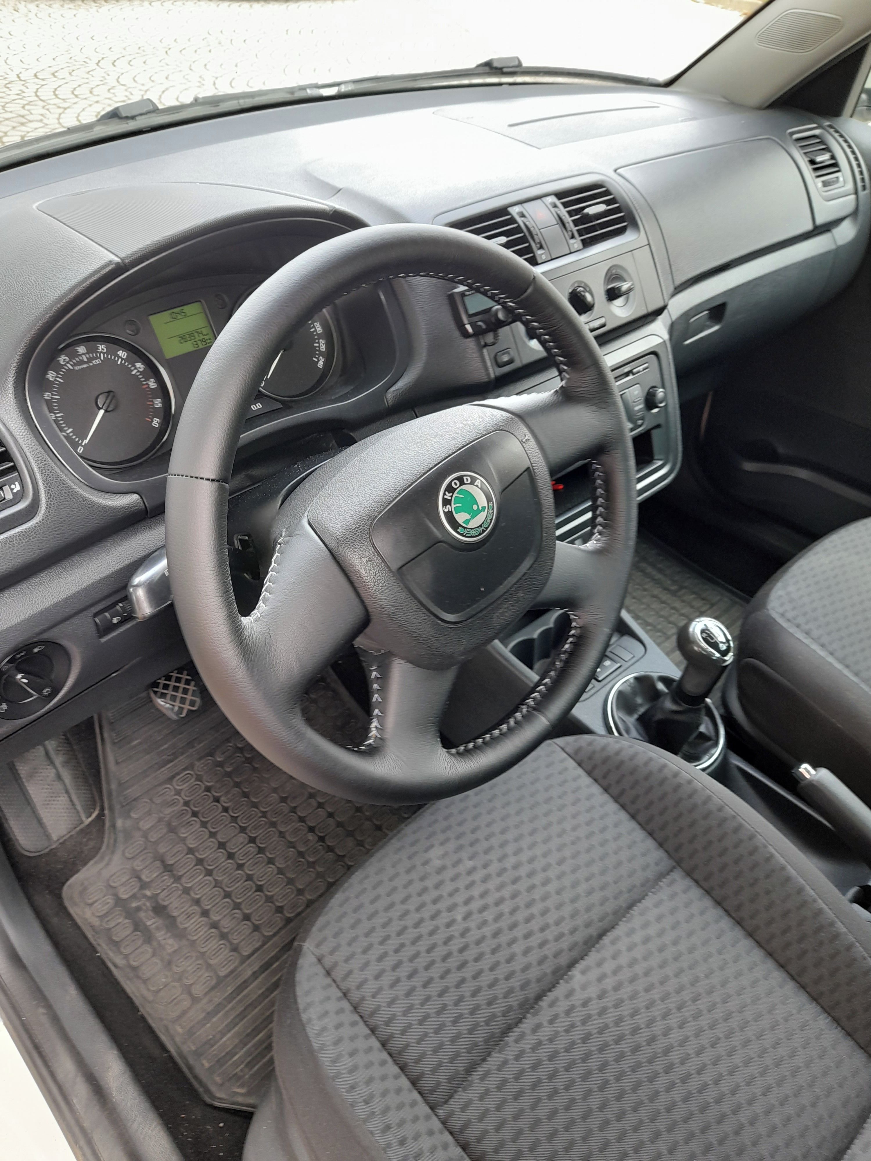 Škoda Fabia, 1.6.d.55kw - fotka 3