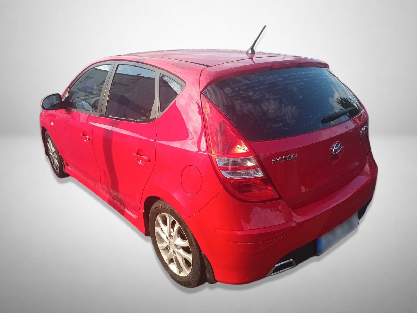Hyundai i30, 1.4 CVVT, Serv.kniha, po STK - fotka 2