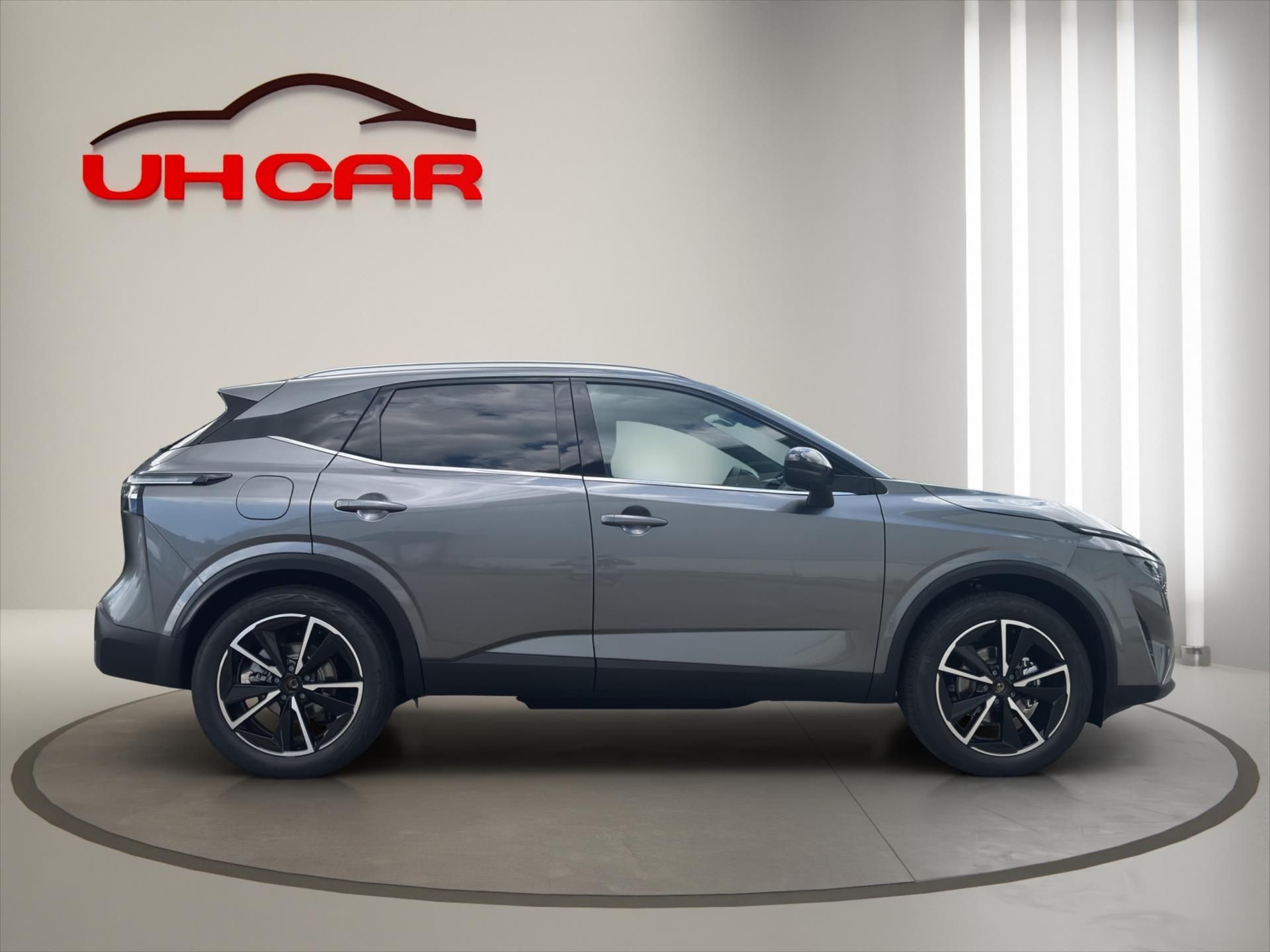 Nissan Qashqai, 1,3   Tekna AT 4x4 - fotka 4