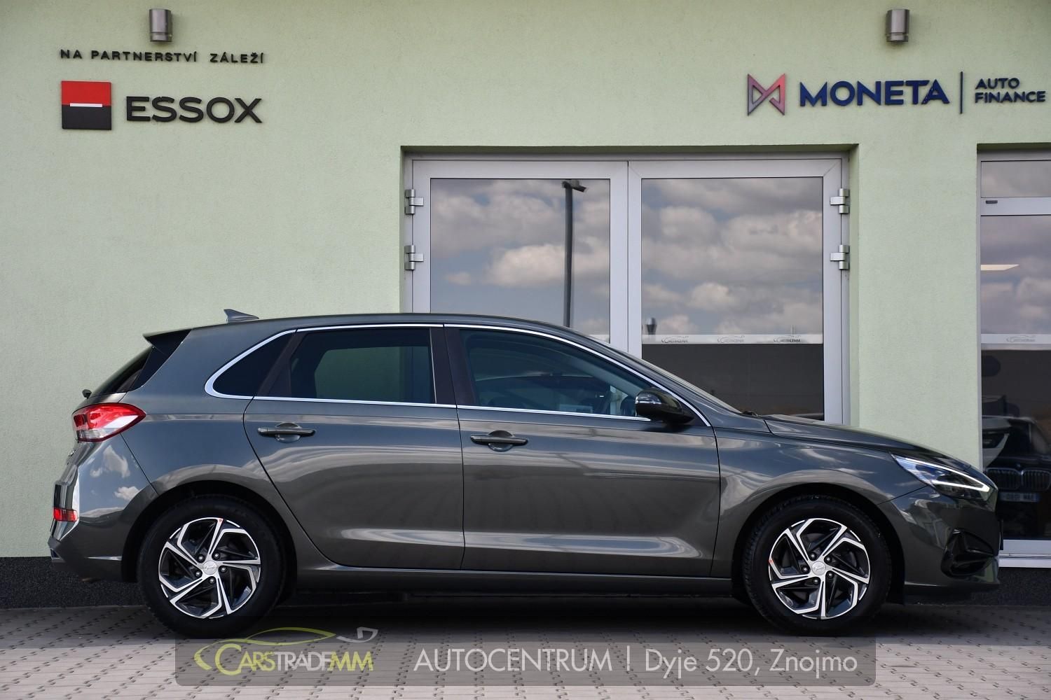 Hyundai i30, 1.0T-GDi FAMILY SMART DCT NAVI - fotka 6