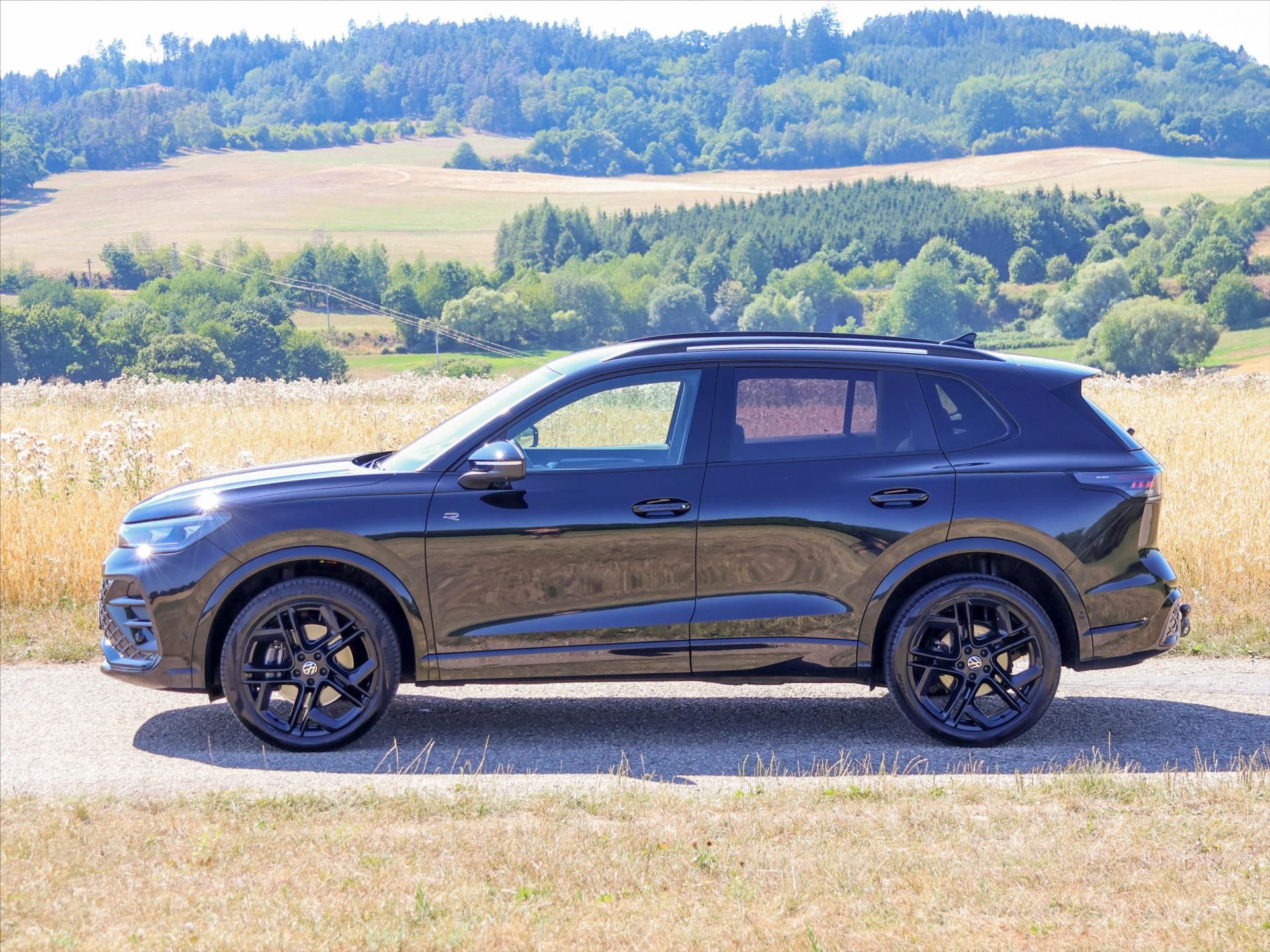 Volkswagen Tiguan, 2,0 TDI 142kW DSG R-Line DPH - fotka 4